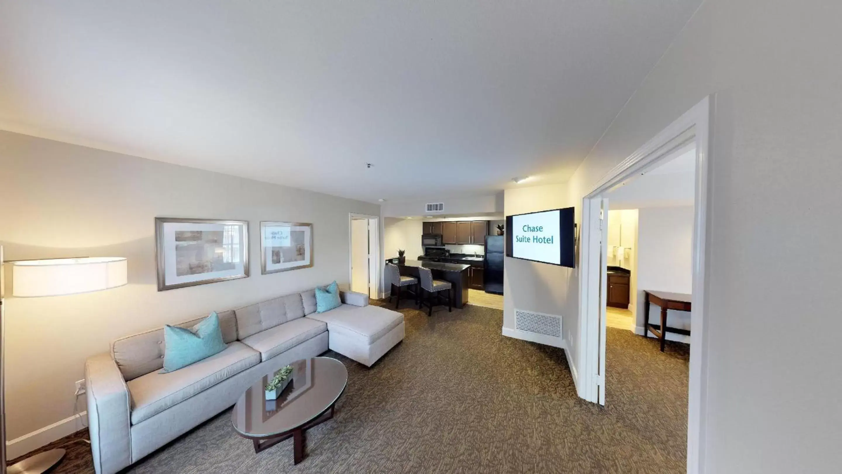Living room, Seating Area in Chase Suites Brea-Fullerton - North Orange County
