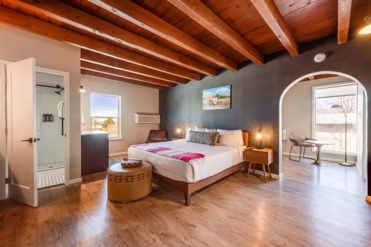 Bedroom, Bed in Taos Motor Lodge