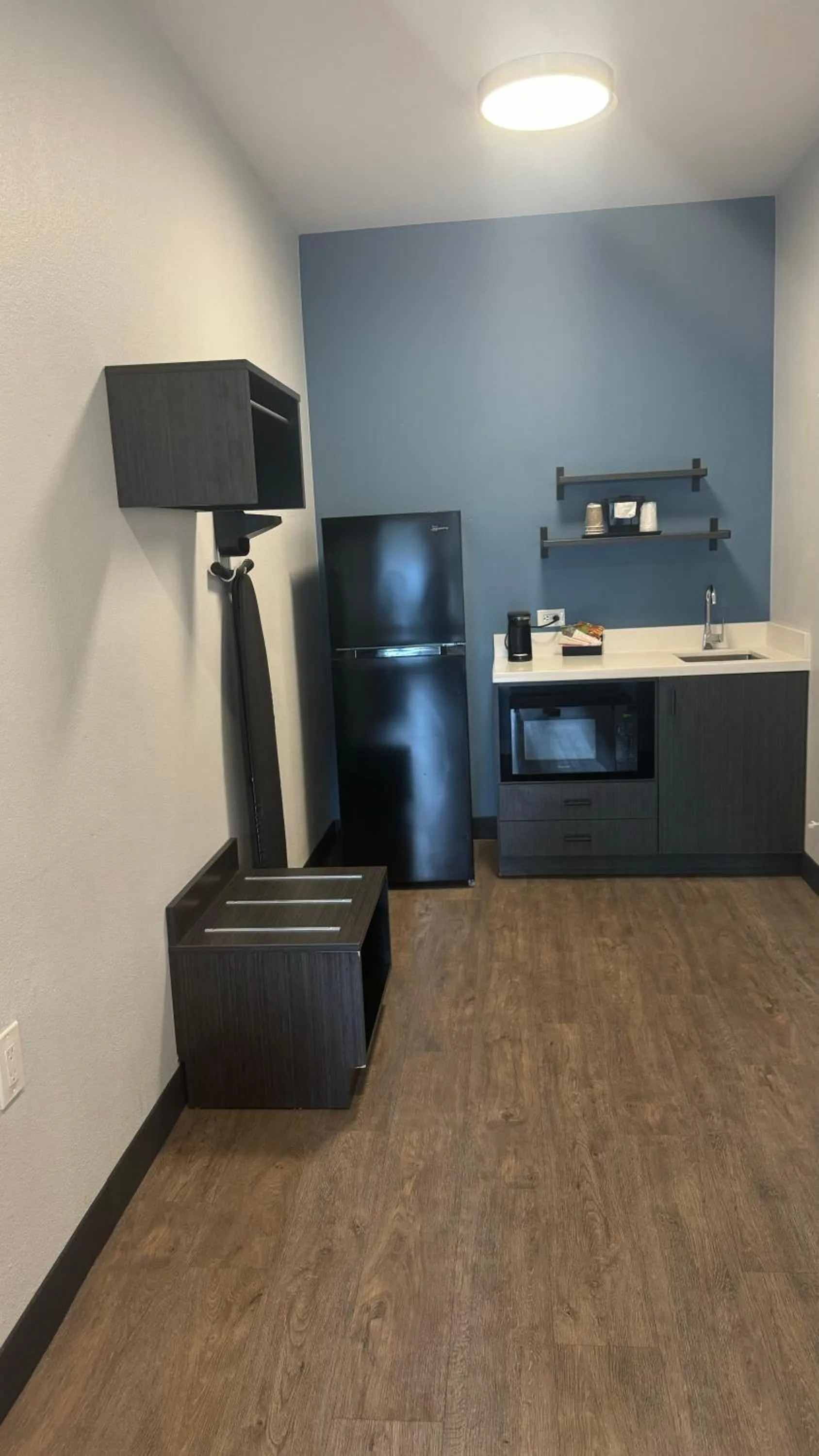 TV/Entertainment Center in Hotel del SOL