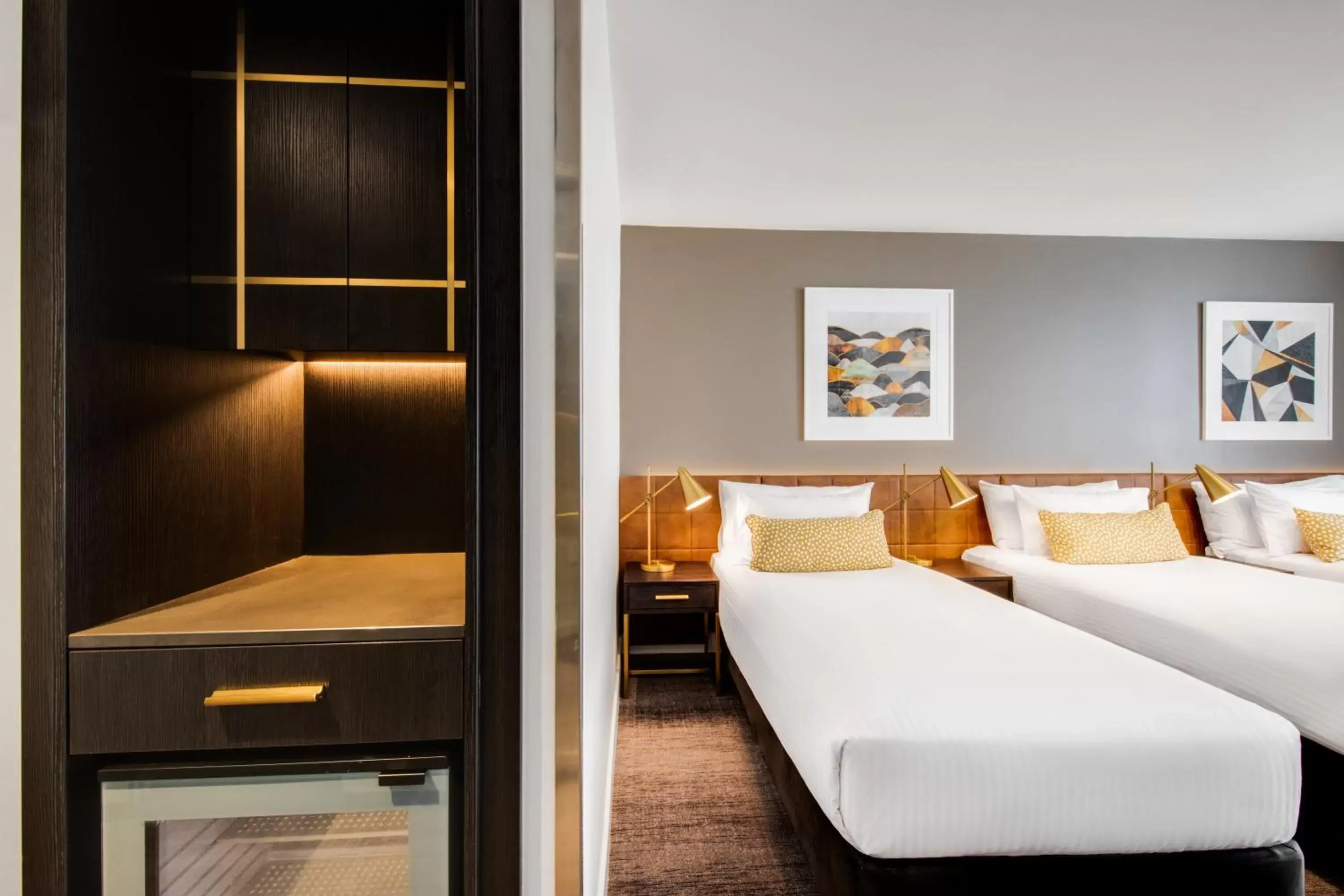 Bed in Vibe Hotel Sydney