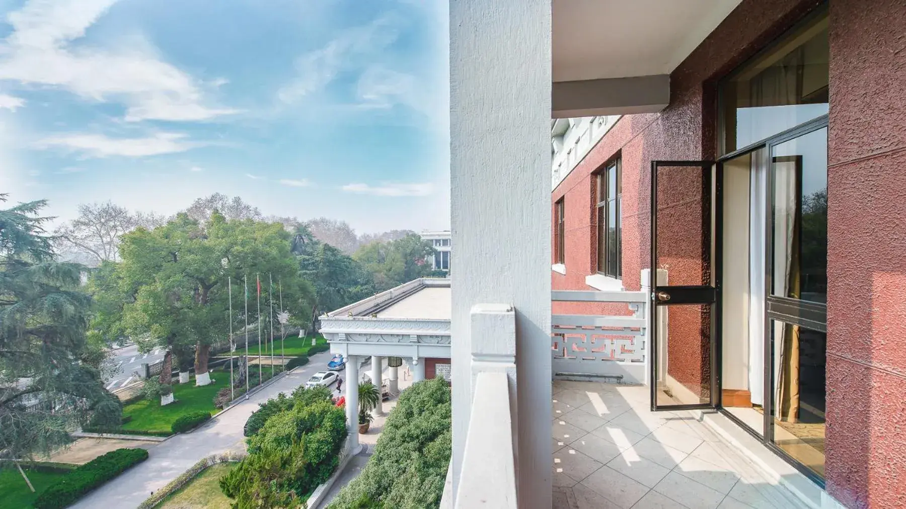 Balcony/Terrace in Shangri-La Hotel, Hangzhou