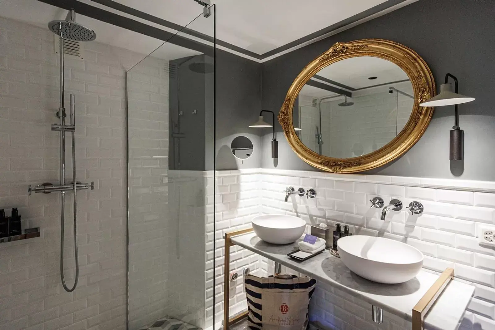 Shower, Bathroom in Art Hotel Riposo