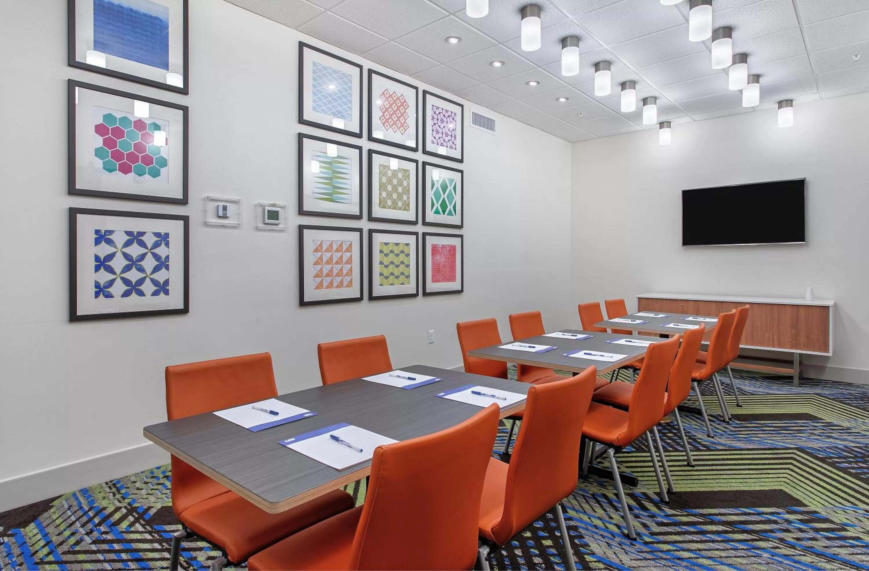 Meeting/conference room in Holiday Inn Express & Suites - La Grange by IHG