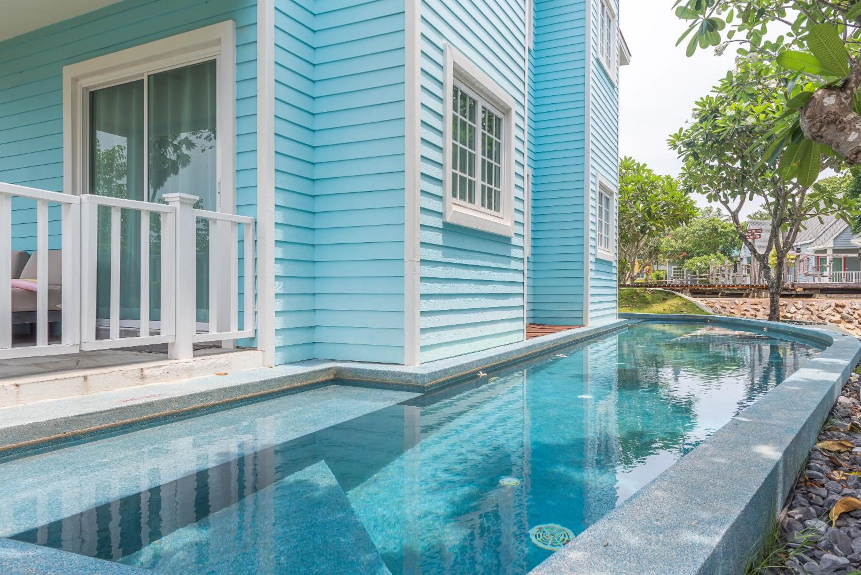 Property building in Peggy's Cove Resort