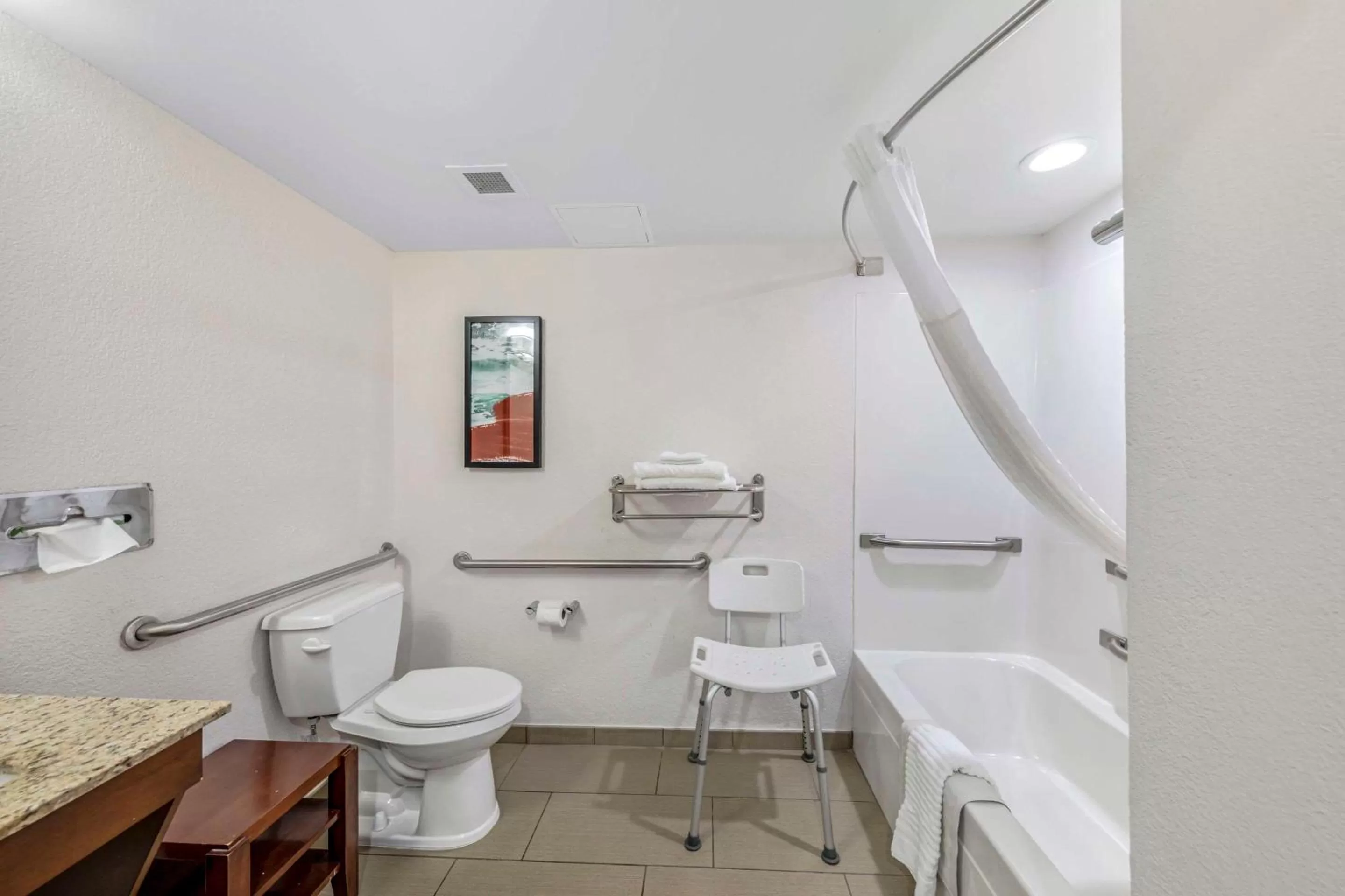 Bedroom in Comfort Inn US Hwy 80