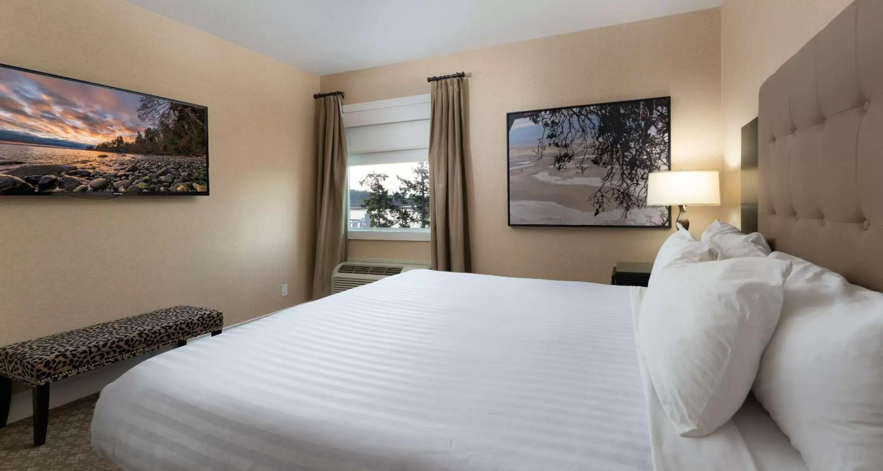 Bedroom, Bed in Prestige Oceanfront Resort, WorldHotels Luxury