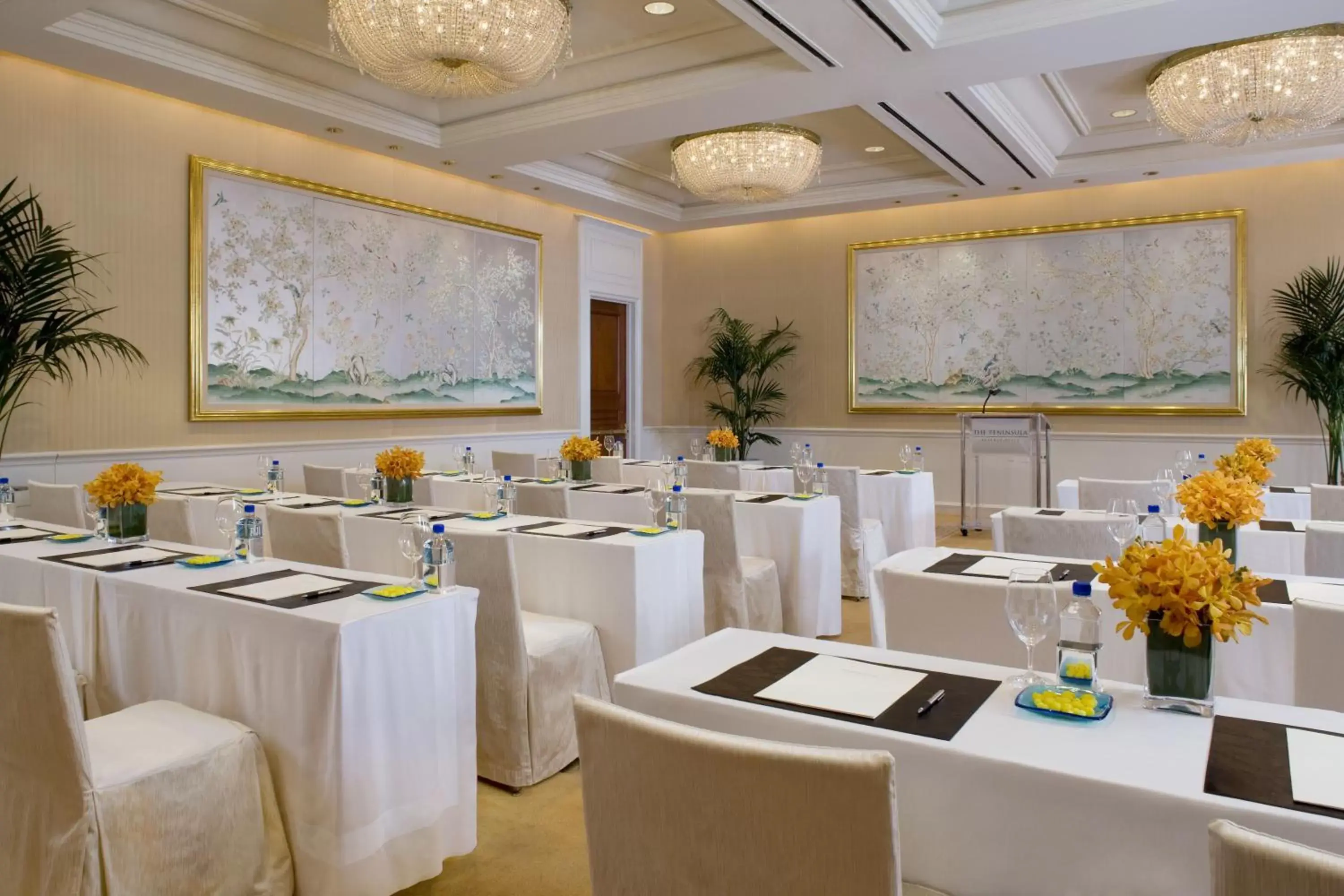 Banquet/Function facilities, Restaurant/Places to Eat in The Peninsula Beverly Hills
