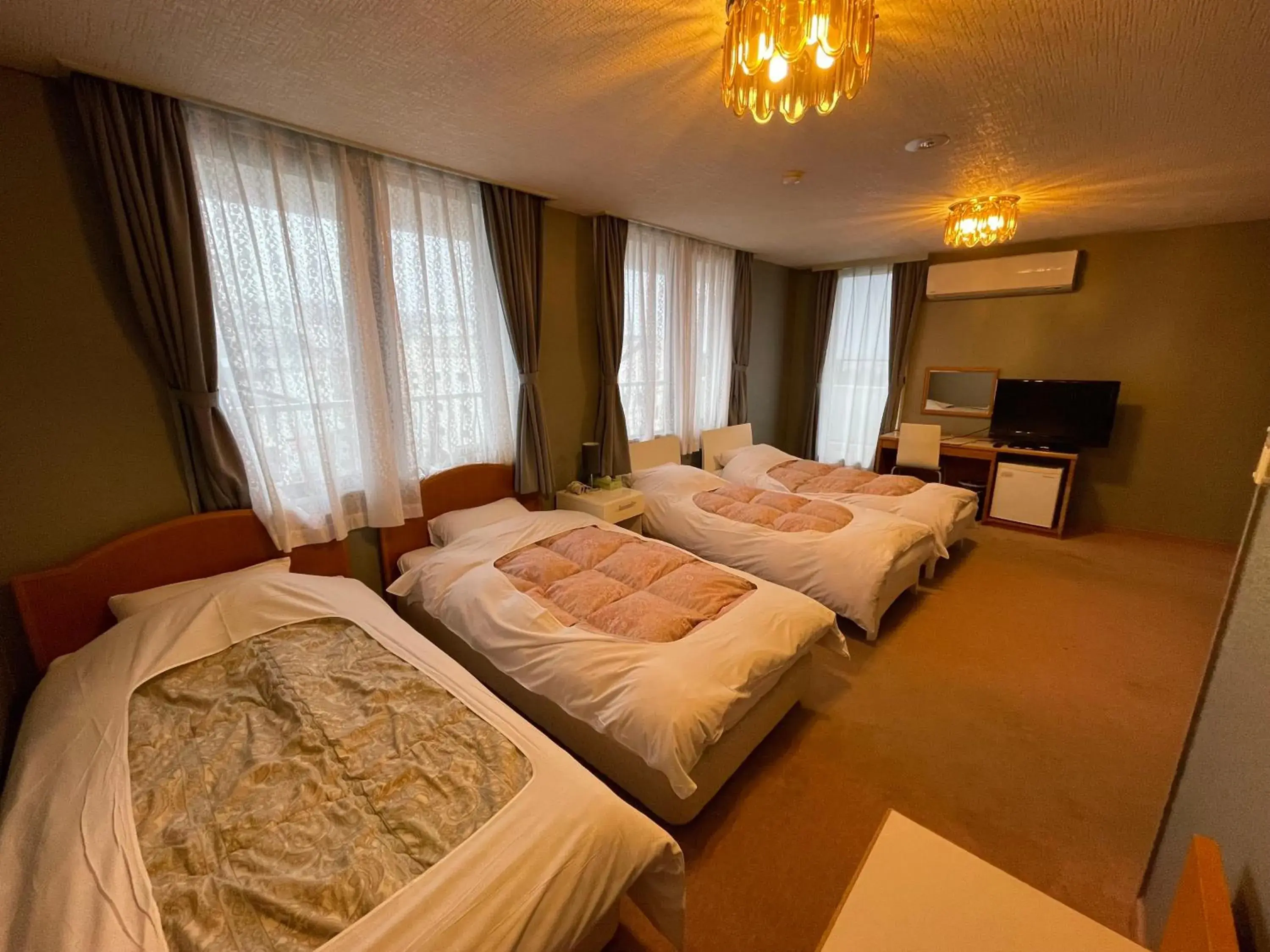 Photo of the whole room, Bed in Hotel Ginsui