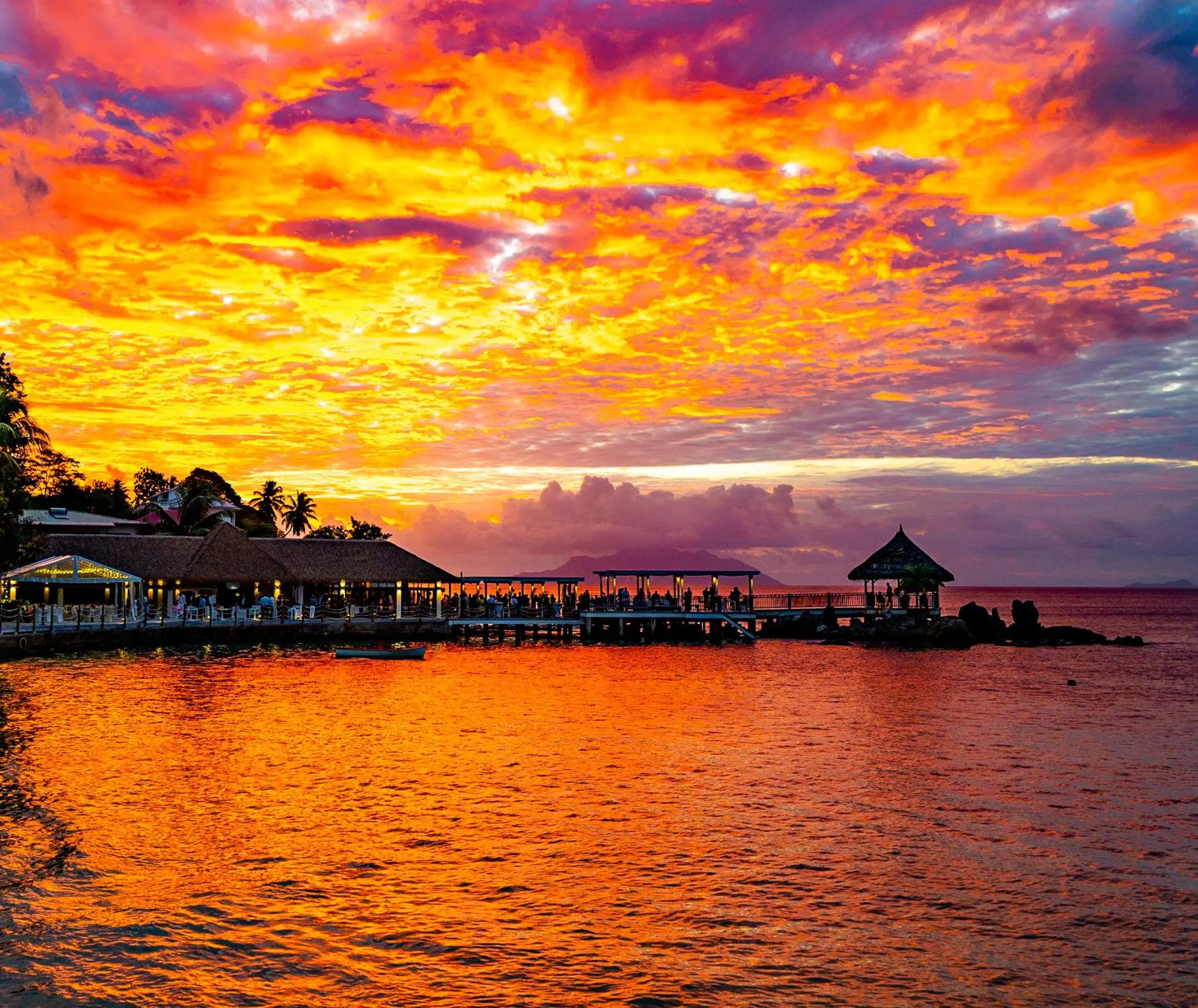 Sea view in Fisherman's Cove Resort - closed for complete renovation - Visit our sister property STORY Seychelles for your stay
