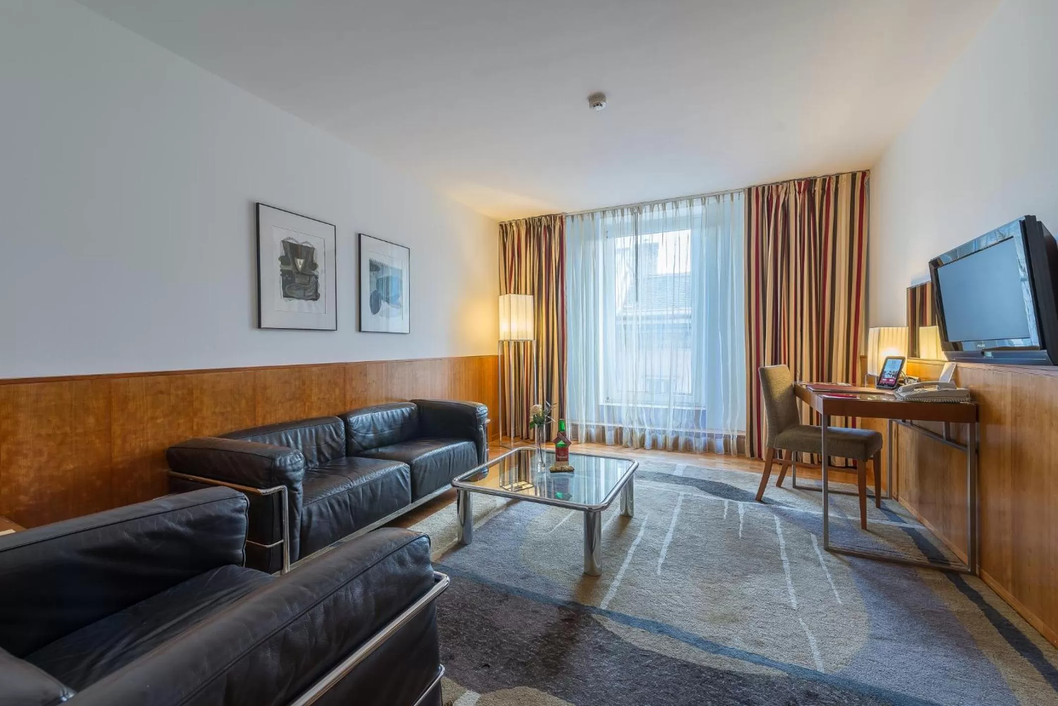 Living room in K+K Hotel Opera