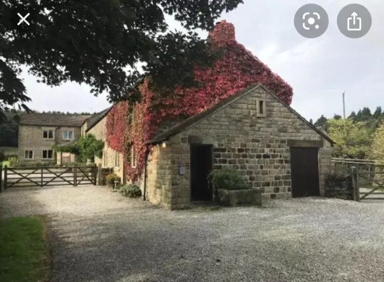 Property Building in Loadbrook Cottages