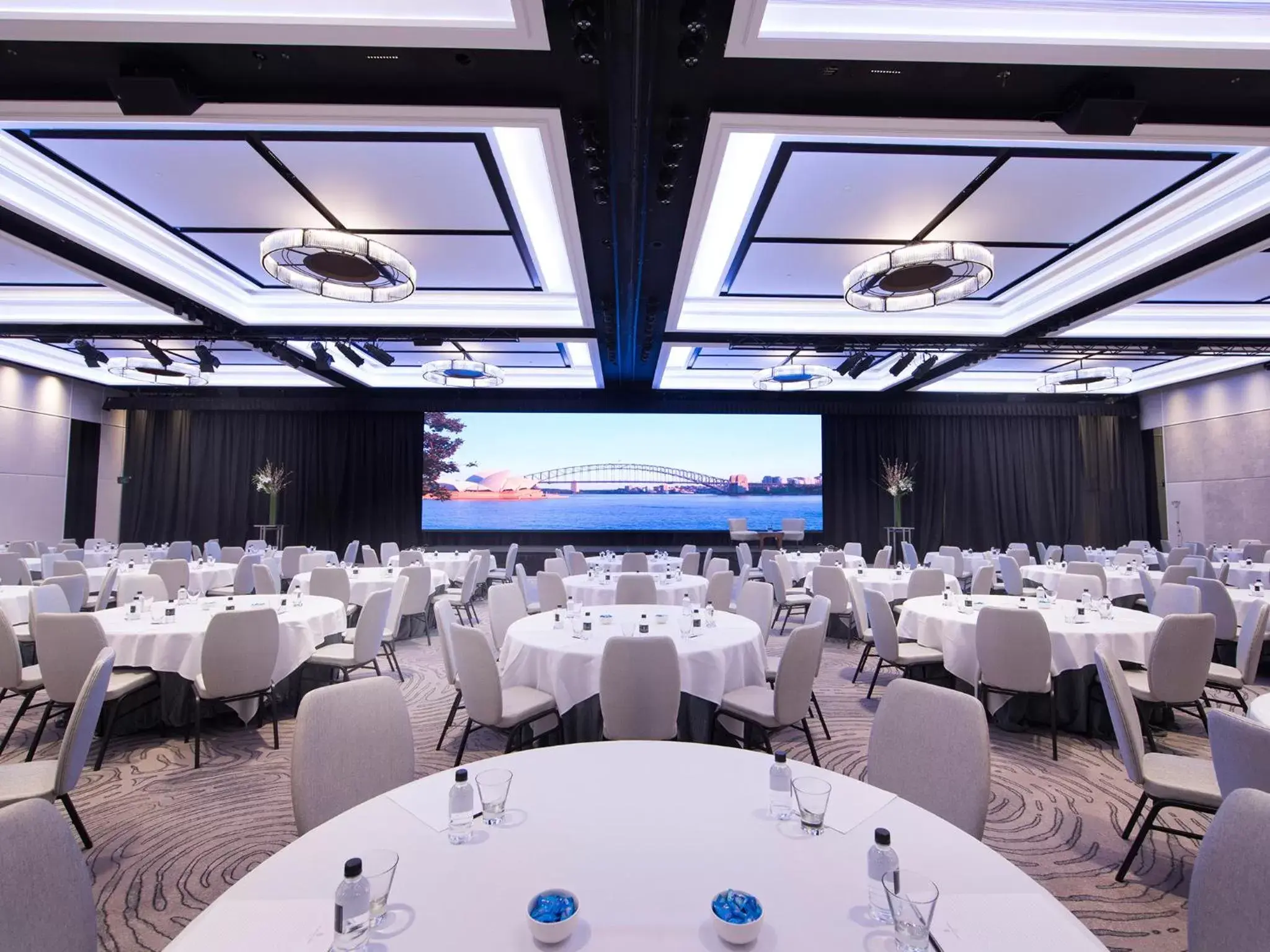Banquet/Function facilities, Banquet Facilities in Four Seasons Hotel Sydney