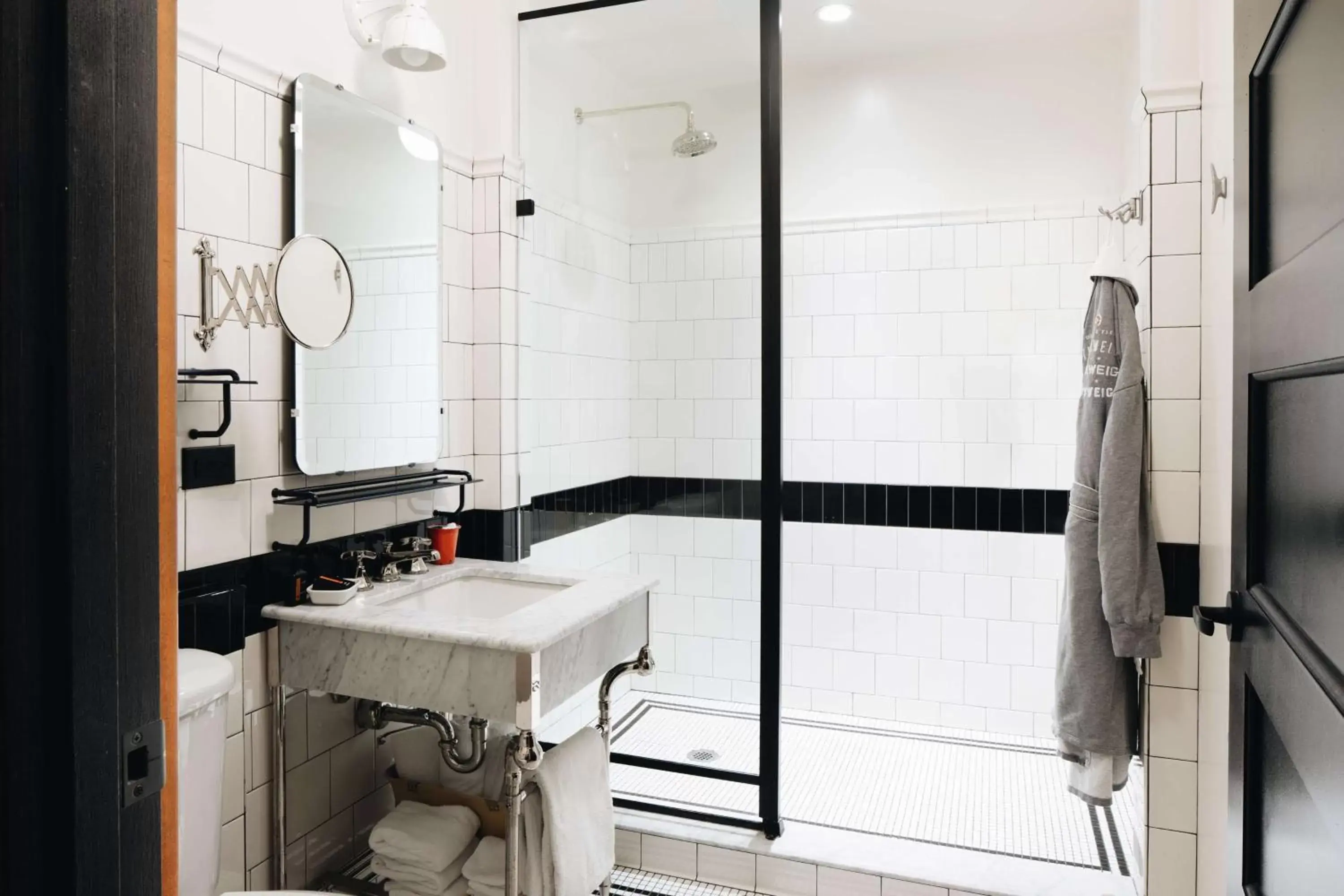 Bathroom in Chicago Athletic Association, part of Hyatt