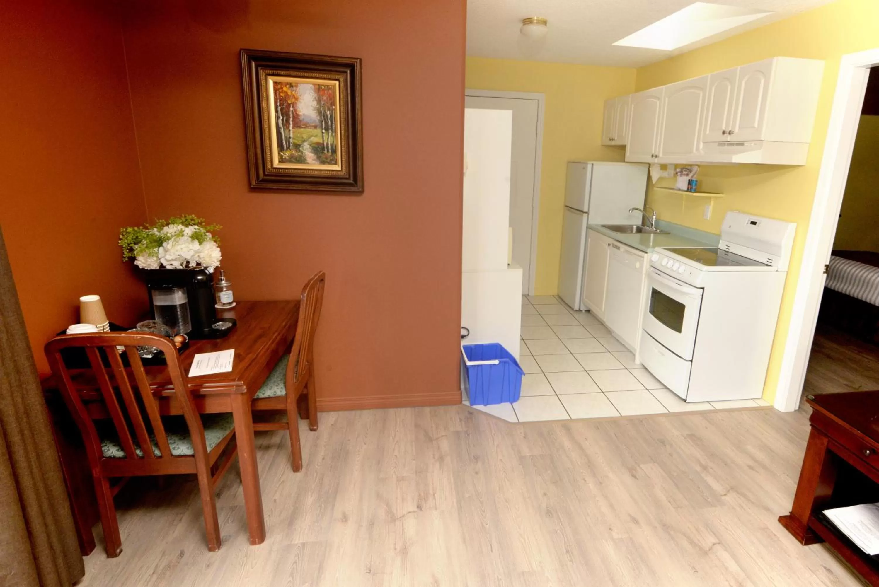 Kitchen or kitchenette in Casa Grande Inn