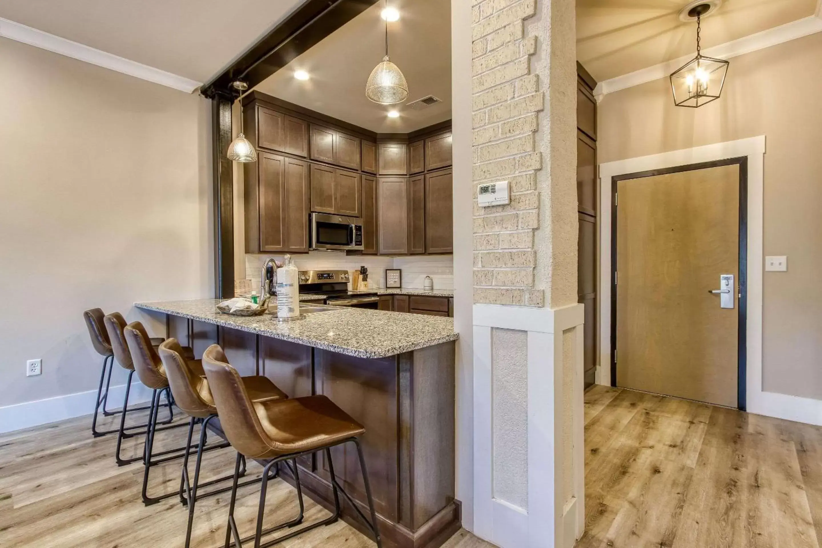 Photo of the whole room, Kitchen/Kitchenette in Central Hotel, Ascend Hotel Collection