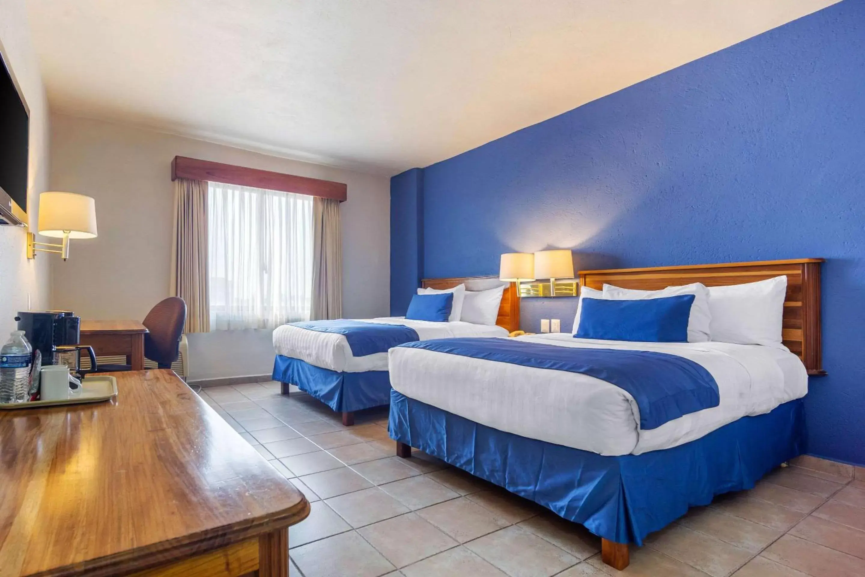Photo of the whole room in Comfort Inn Tampico