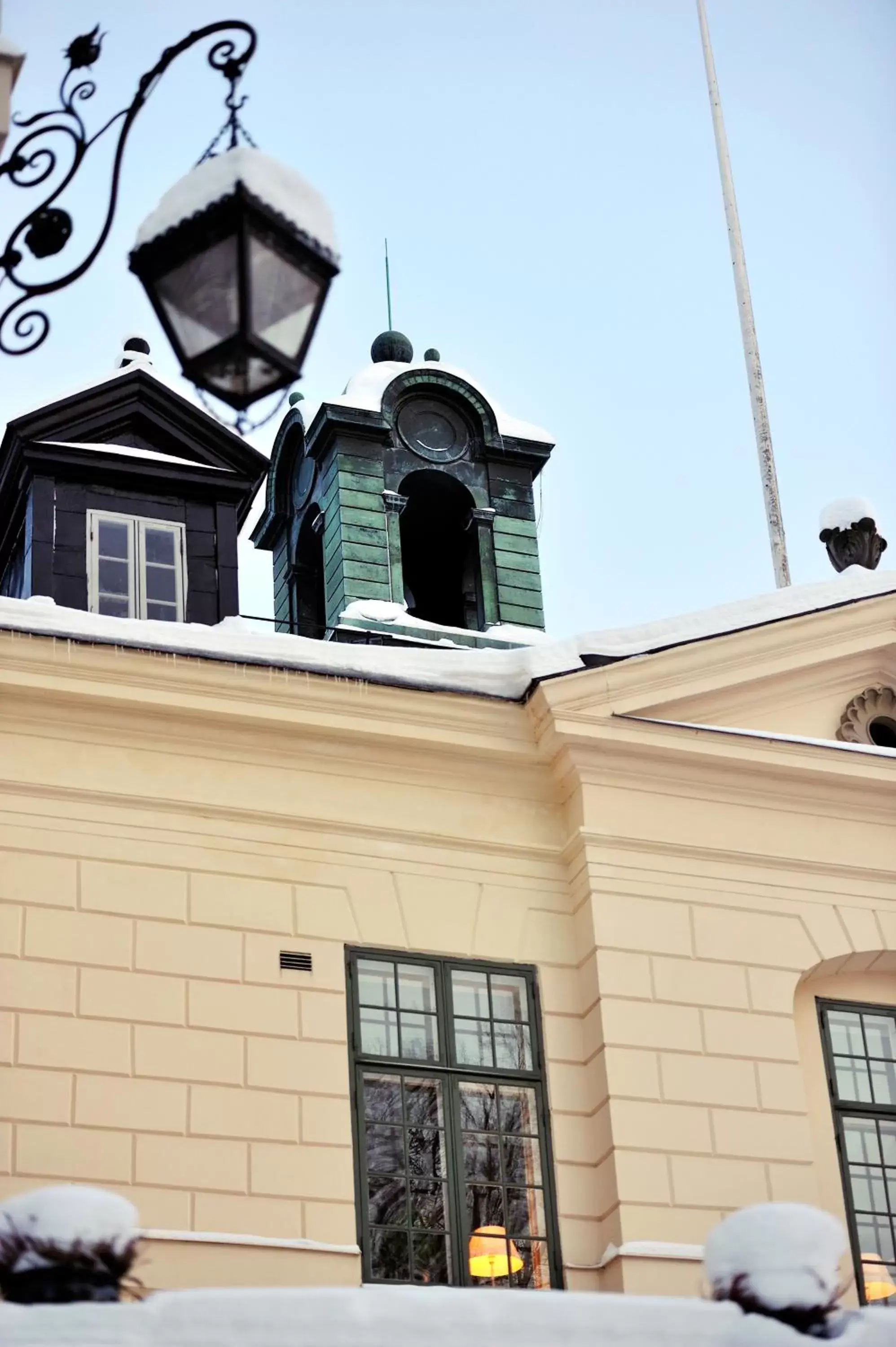 Facade/entrance, Property Building in Näsby Slott