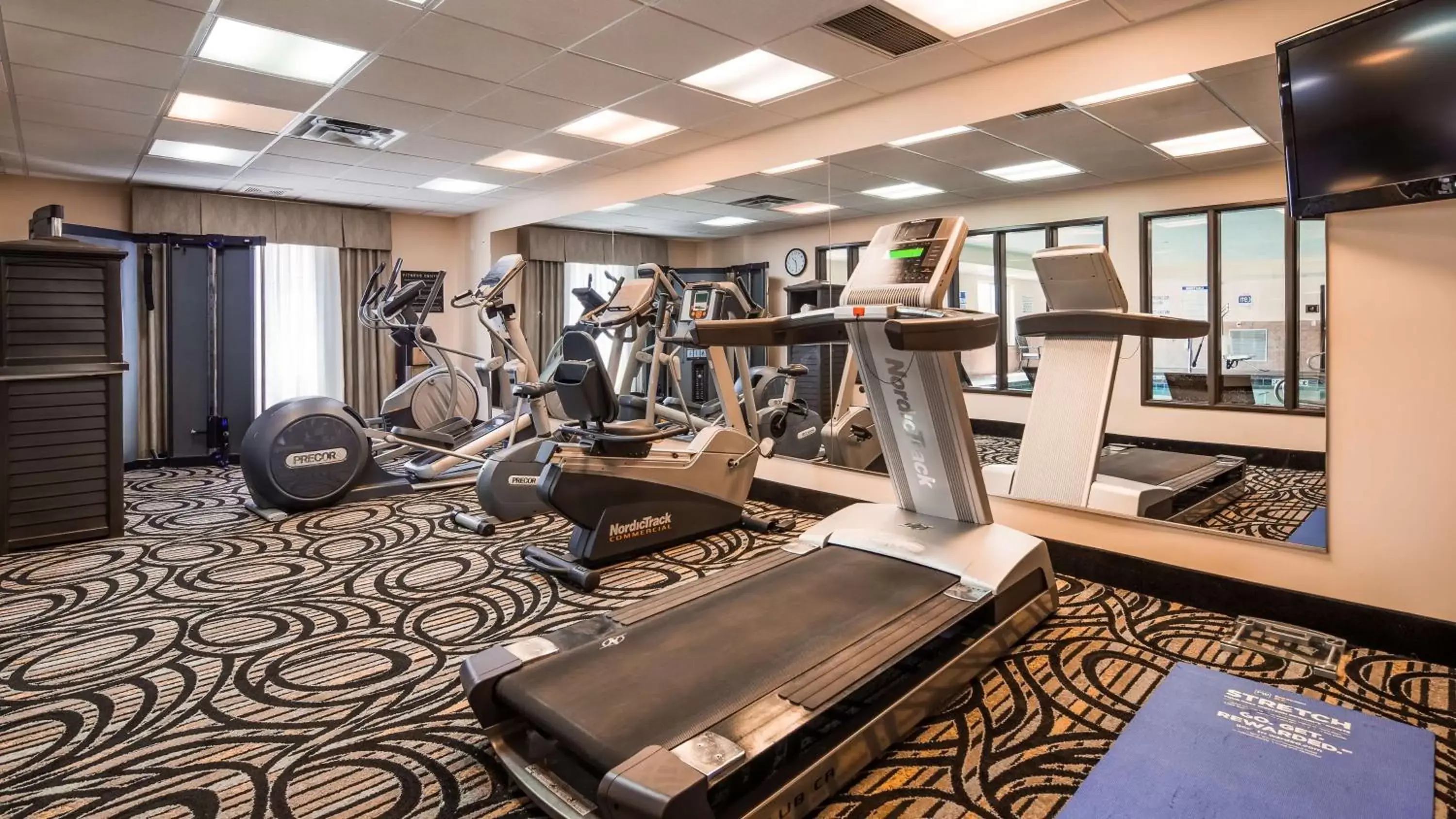 Fitness centre/facilities, Fitness Center/Facilities in Best Western Plus Airport Inn & Suites