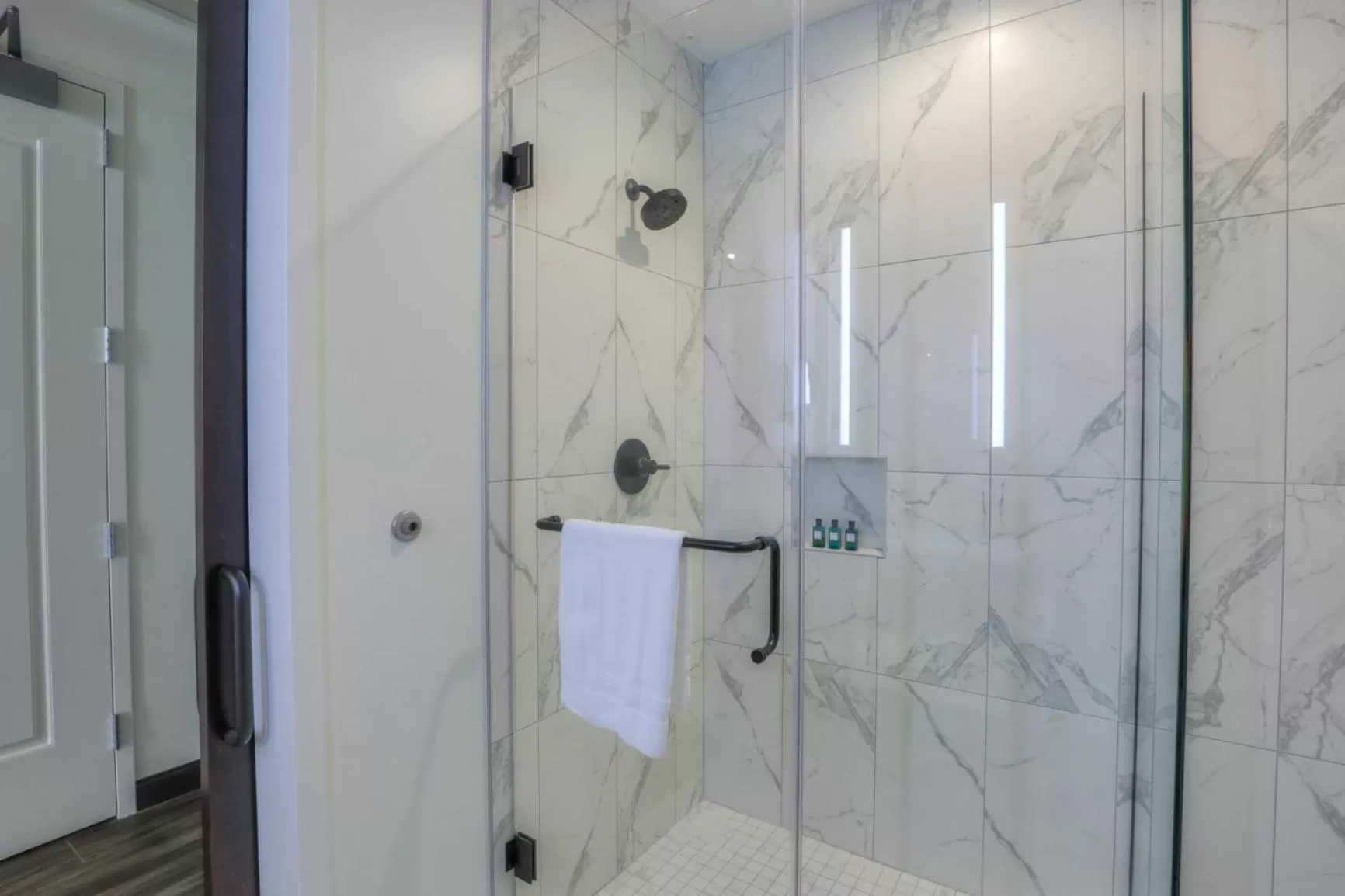 Bathroom in Studio 154 Hotel