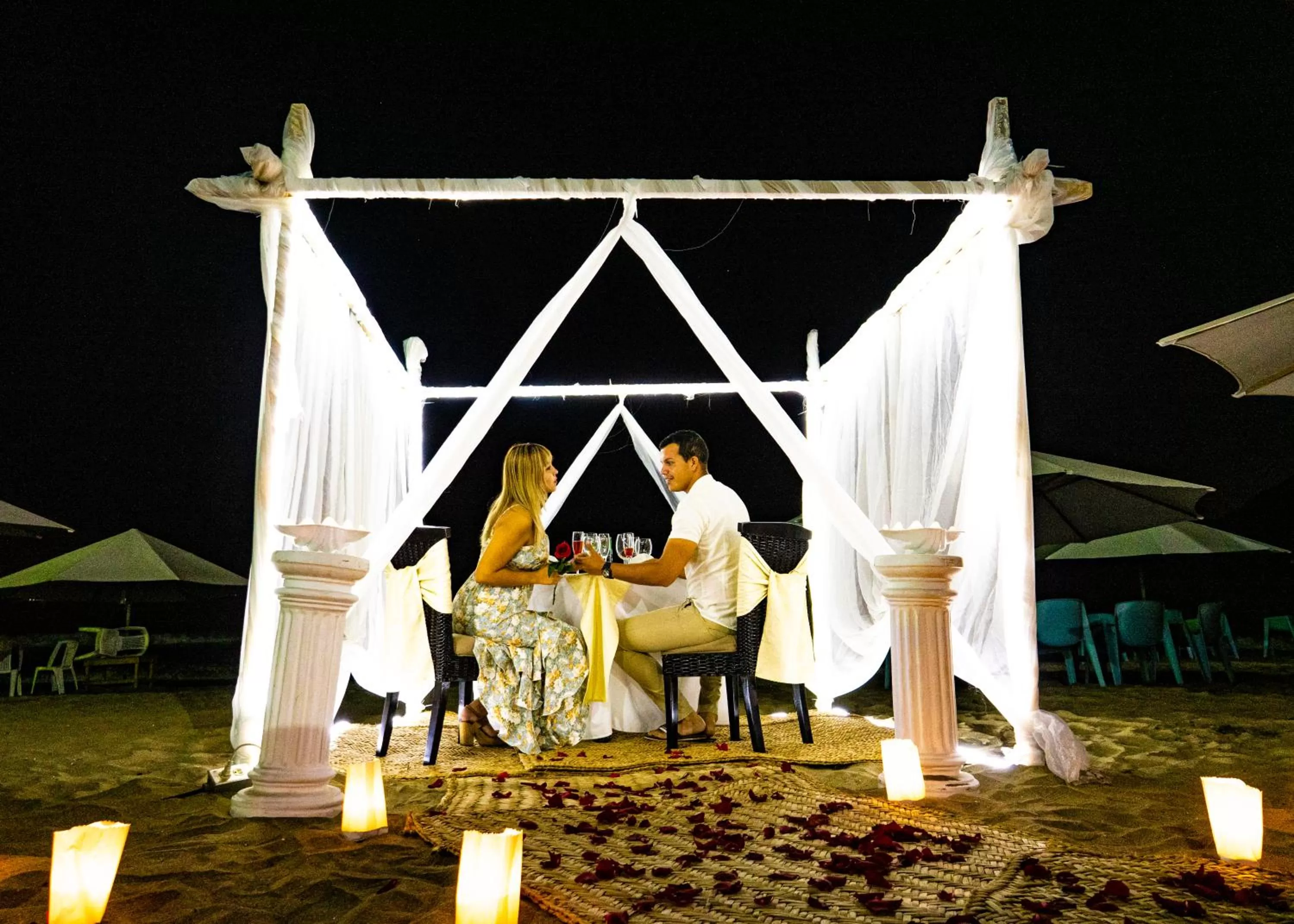 Restaurant/places to eat in Mar Celeste