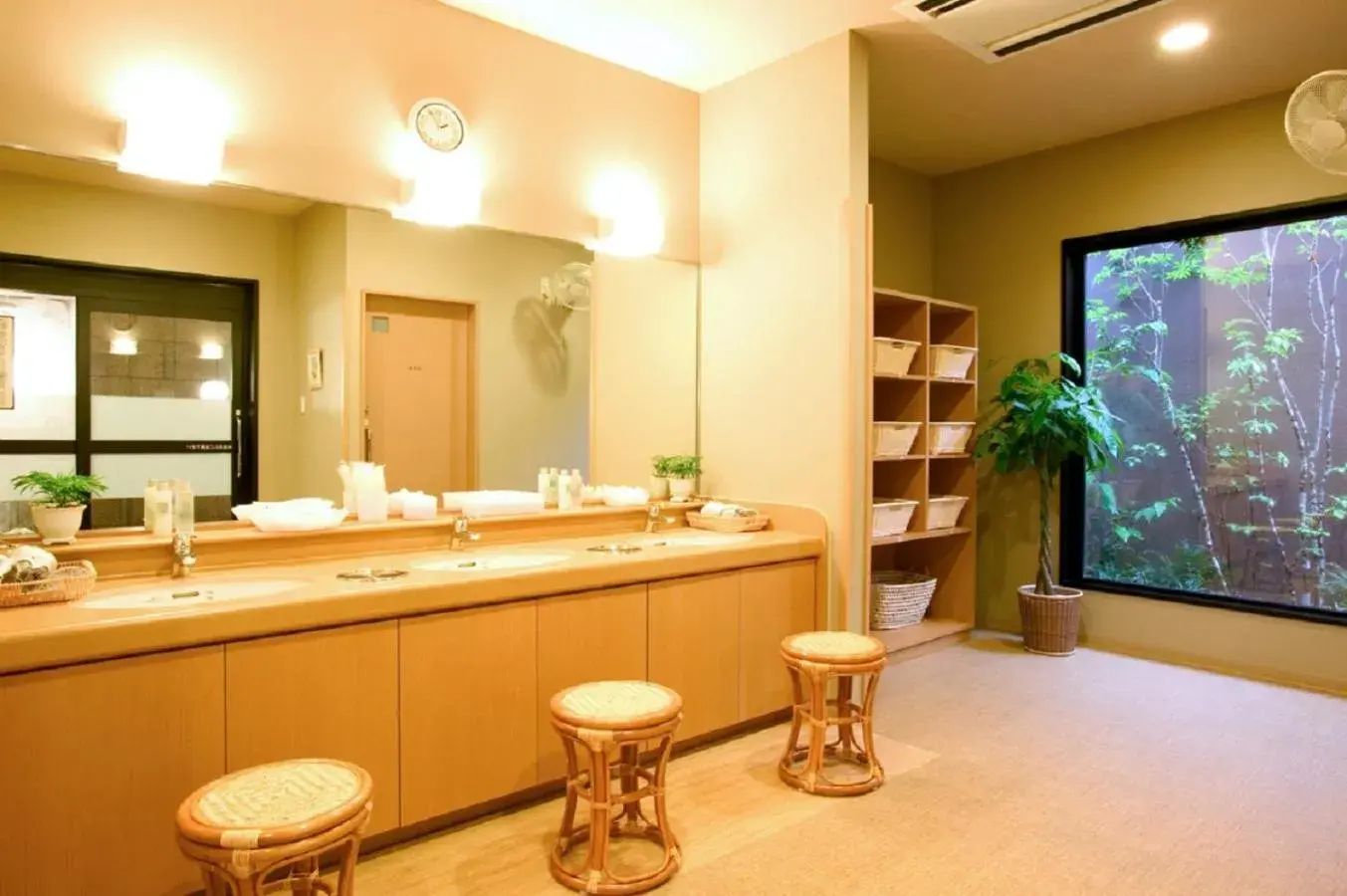 Public Bath, Bathroom in Hotel Route-Inn Yatsushiro