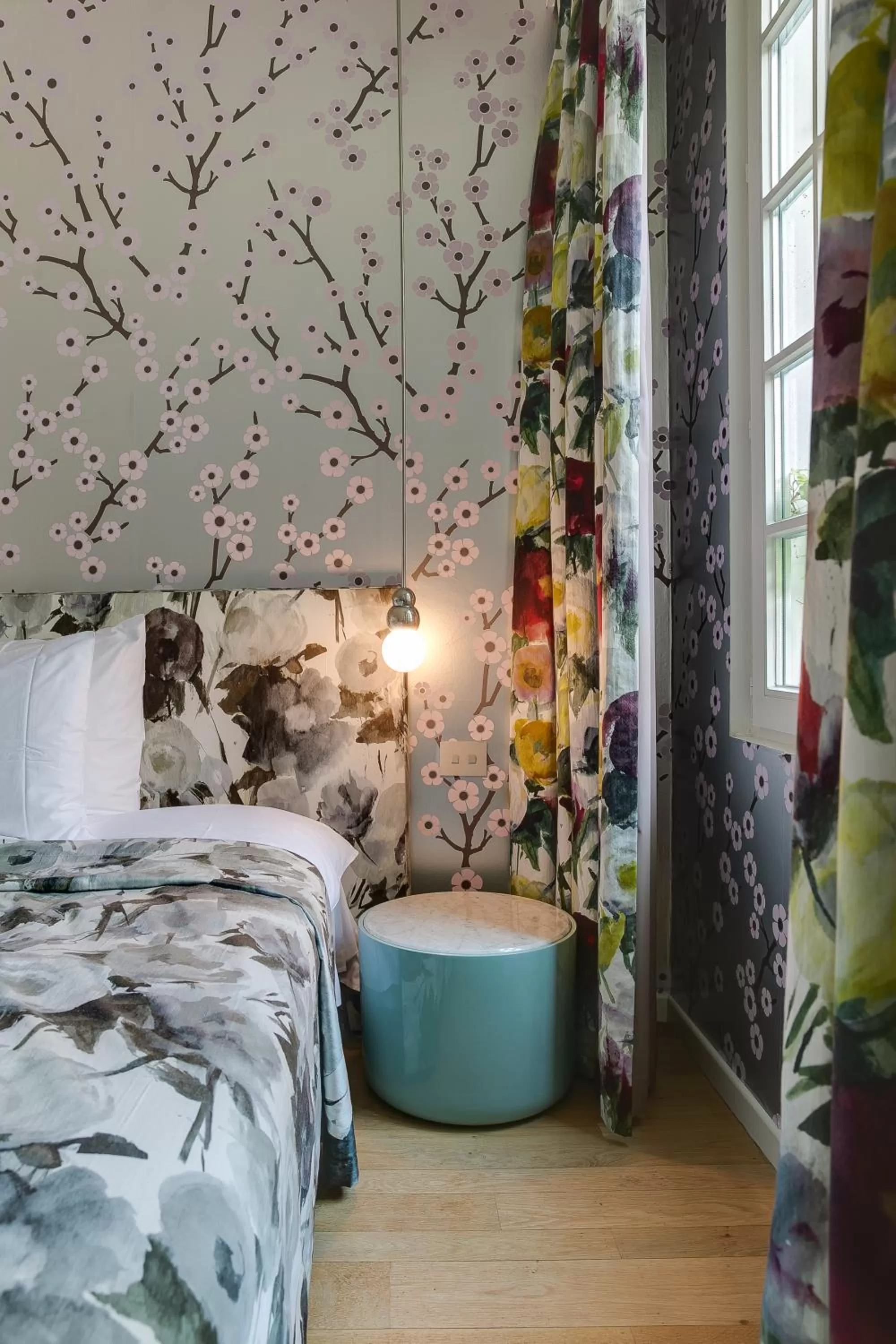 Bed in Hotel De Witte Lelie -Small Luxury Hotels of the World