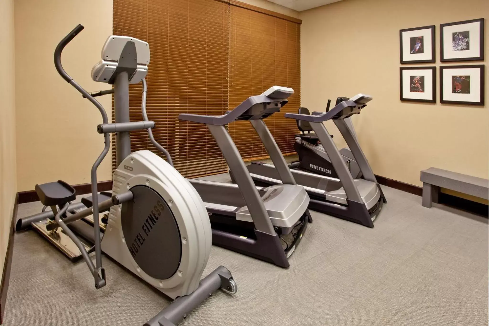 Fitness centre/facilities, Fitness Center/Facilities in Holiday Inn Phoenix Airport, an IHG Hotel