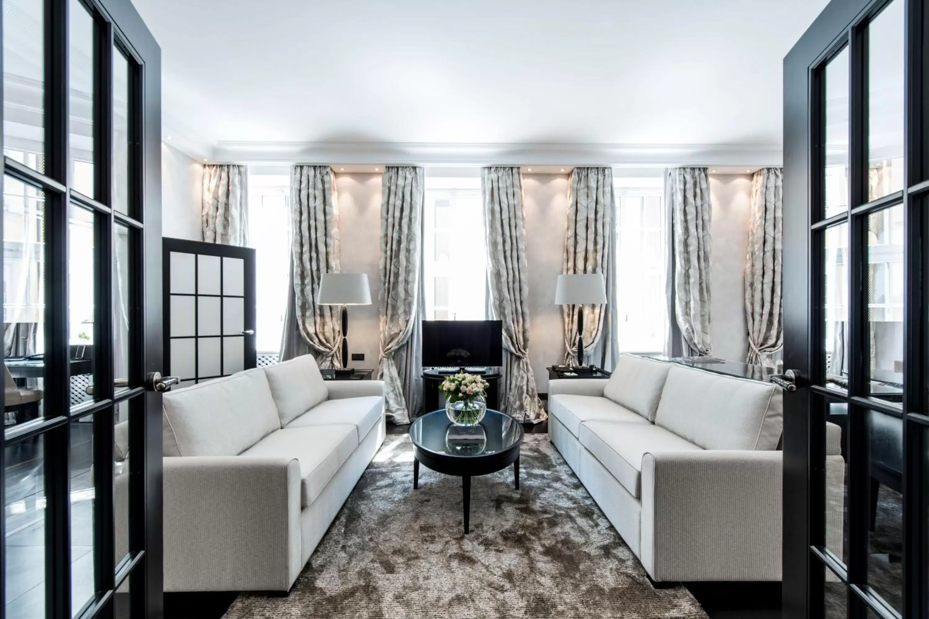 Deluxe Suite in Hotel Bayerischer Hof Deluxe Suite in Hotel Bayerischer Hof