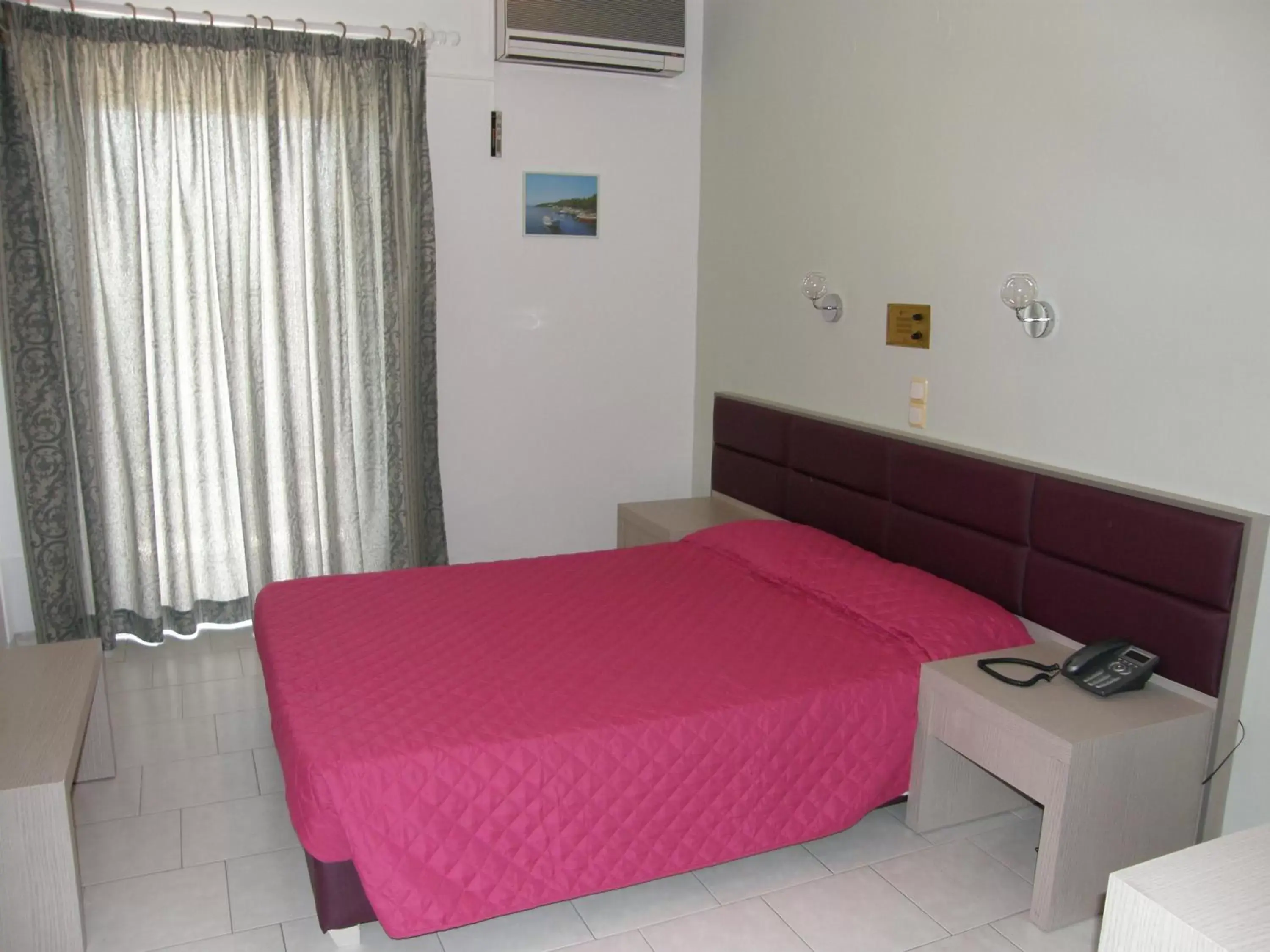 Bedroom, Bed in Megim Hotel