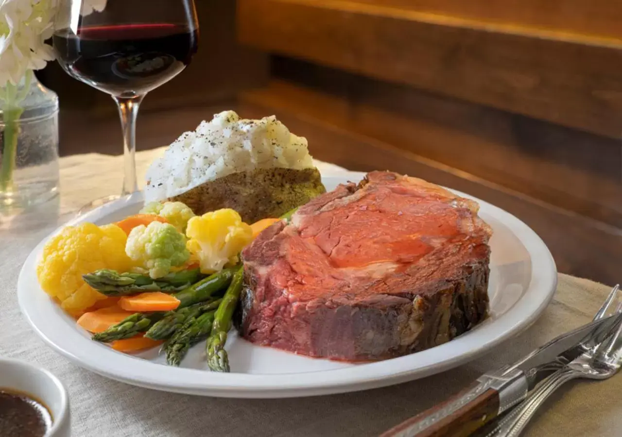 Restaurant/places to eat in Little America Hotel Salt Lake City Restaurant/places to eat in Little America Hotel Salt Lake City