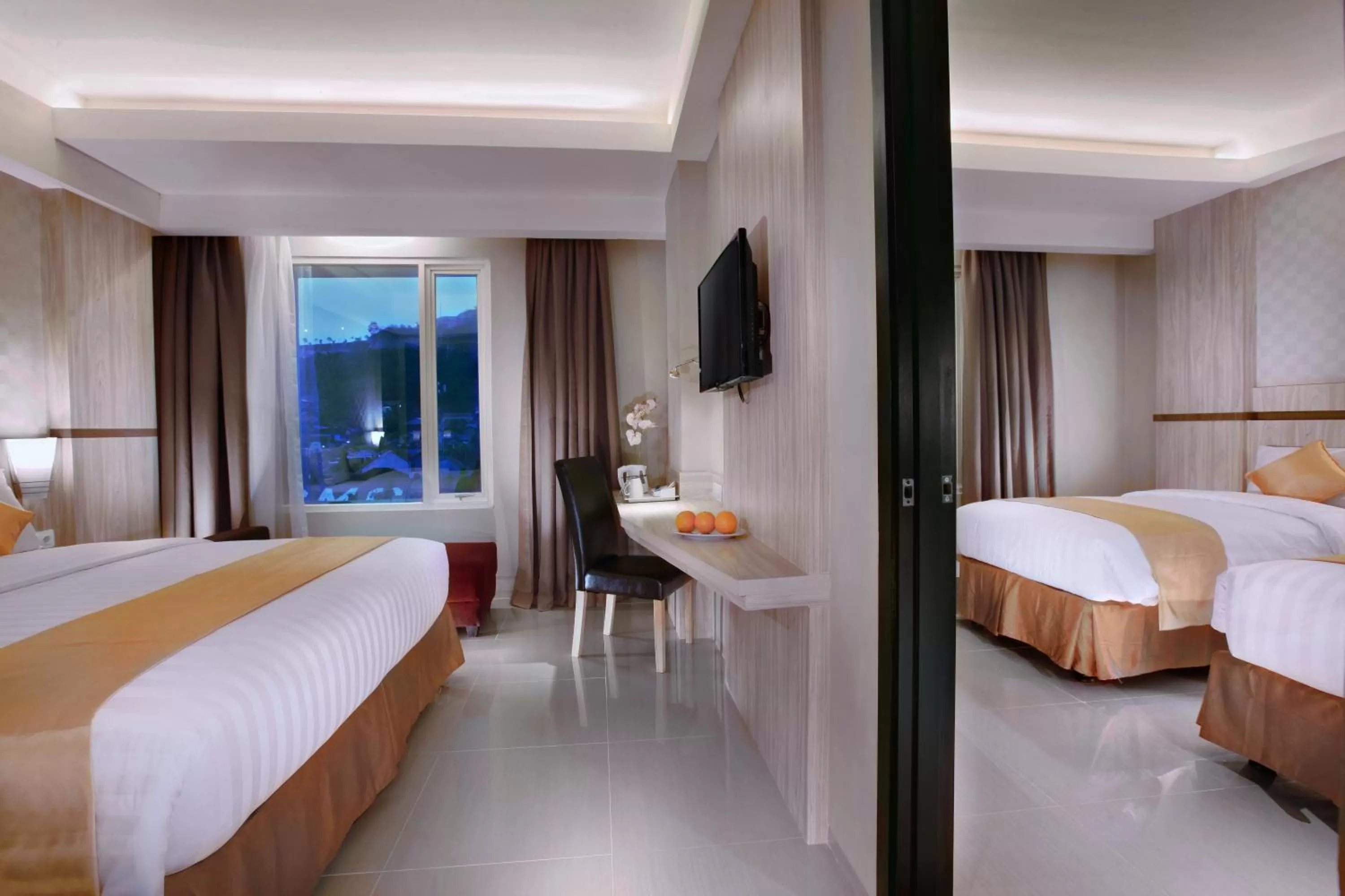 TV and multimedia, Bed in Aston Lampung City Hotel