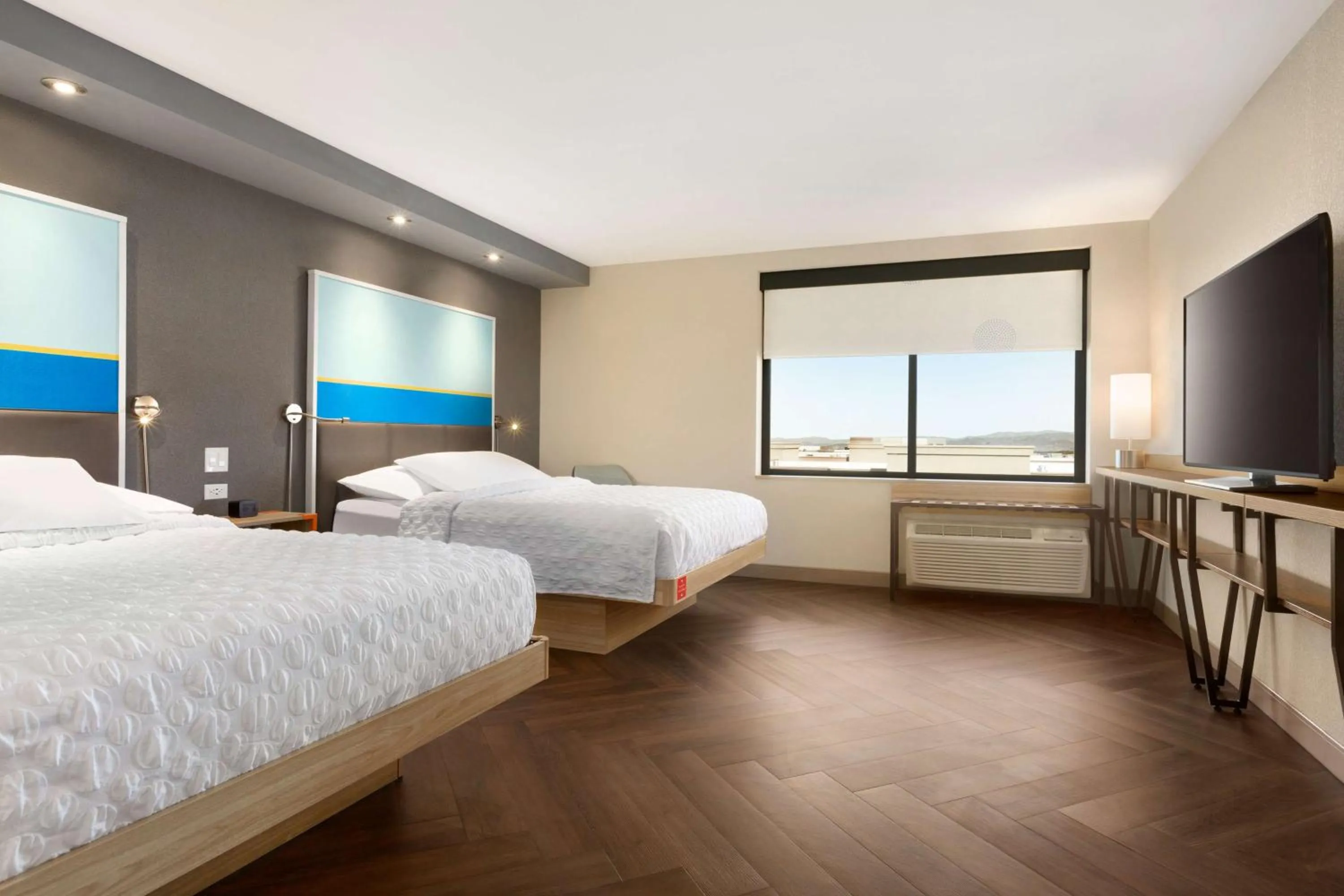 Bedroom, Bed in Tru By Hilton Las Vegas Airport NV