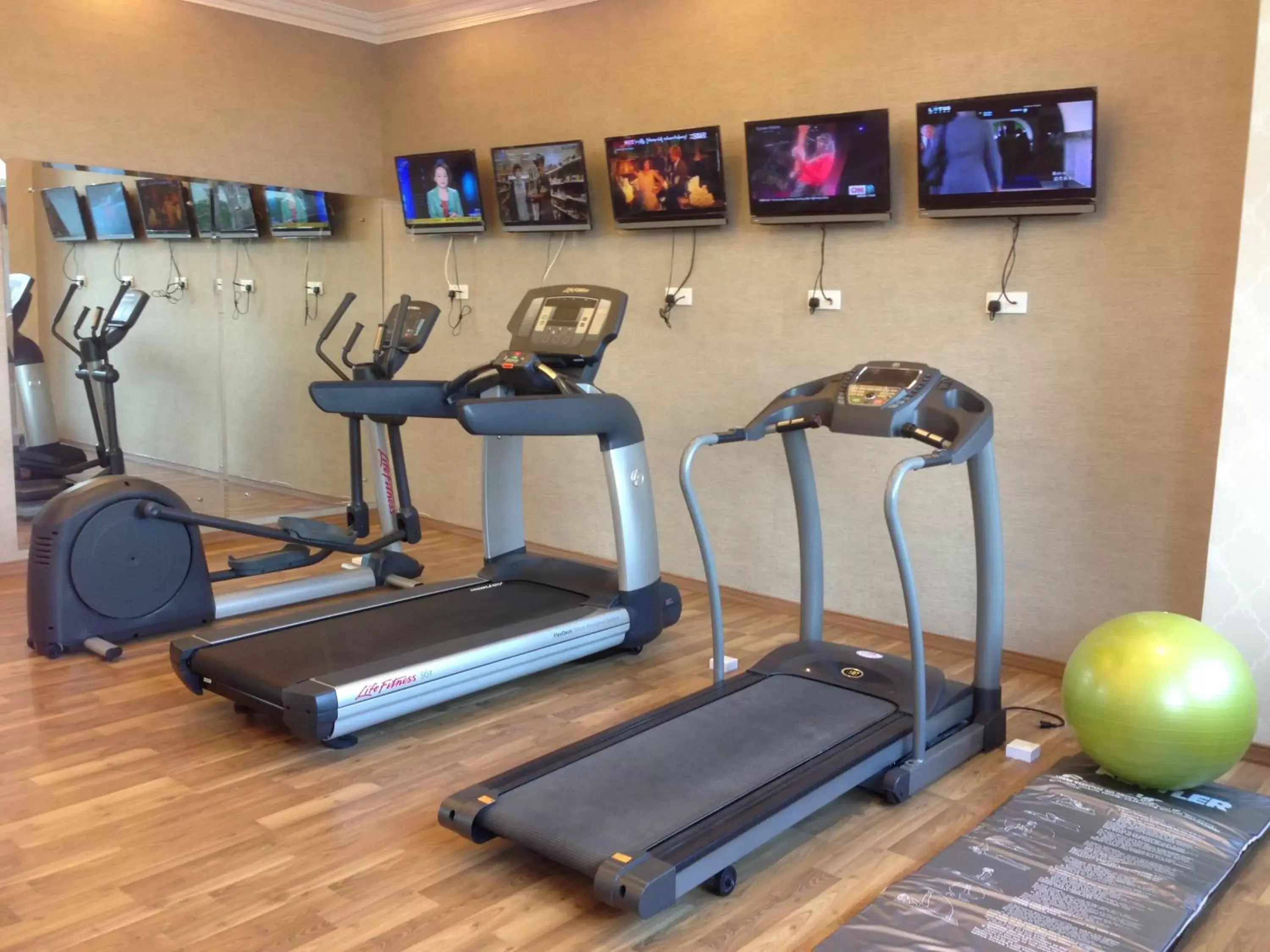 Fitness centre/facilities in Hotel Grand United - Ahlone Branch