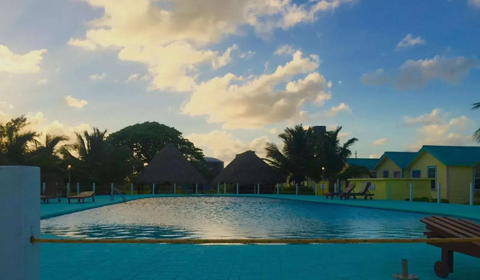 Pool view, Swimming Pool in Royal Caribbean Resort