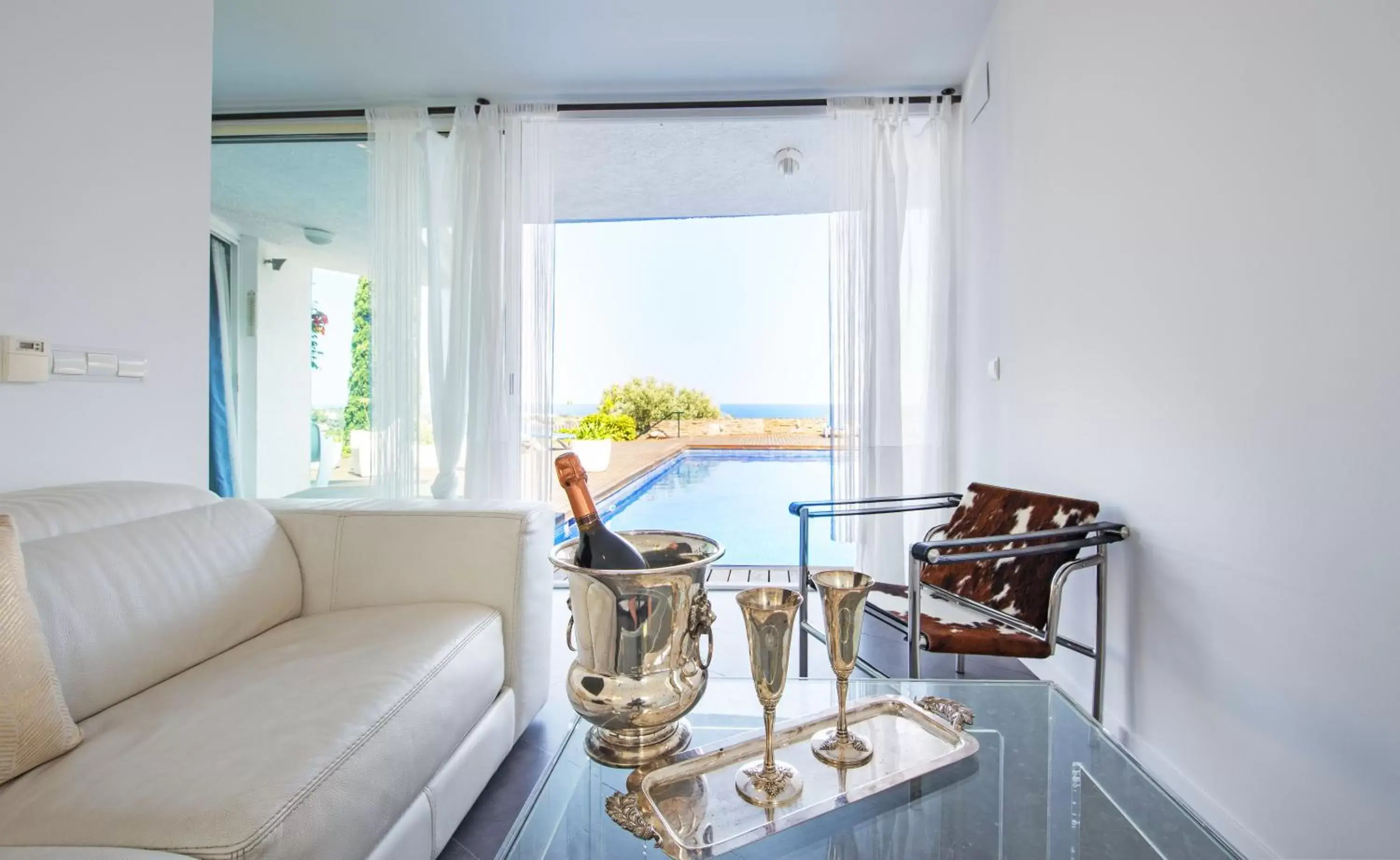 Prestige Suite with Terrace & Sea View in Hotel Rec de Palau