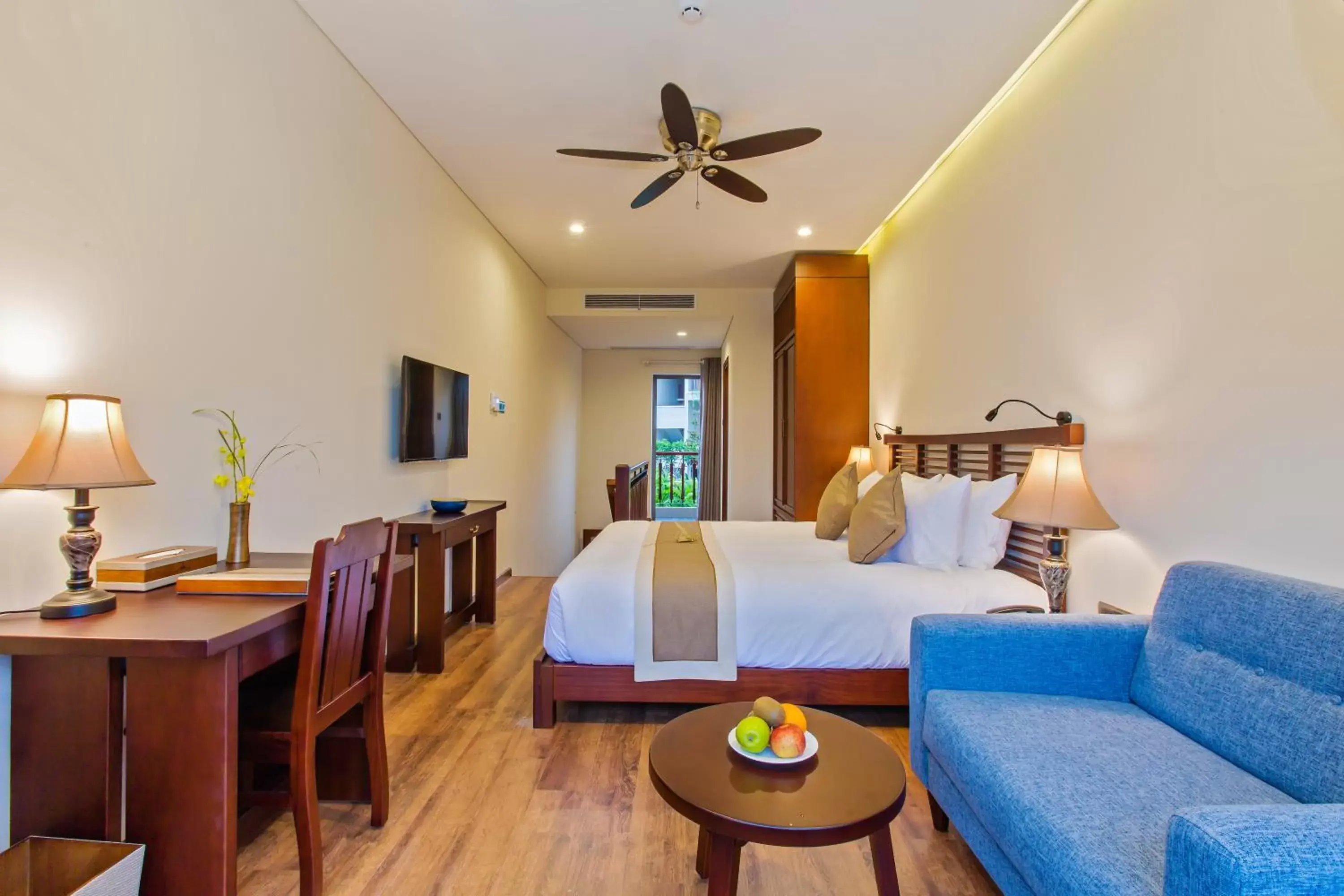 Photo of the whole room in Silk Sense Hoi An River Resort