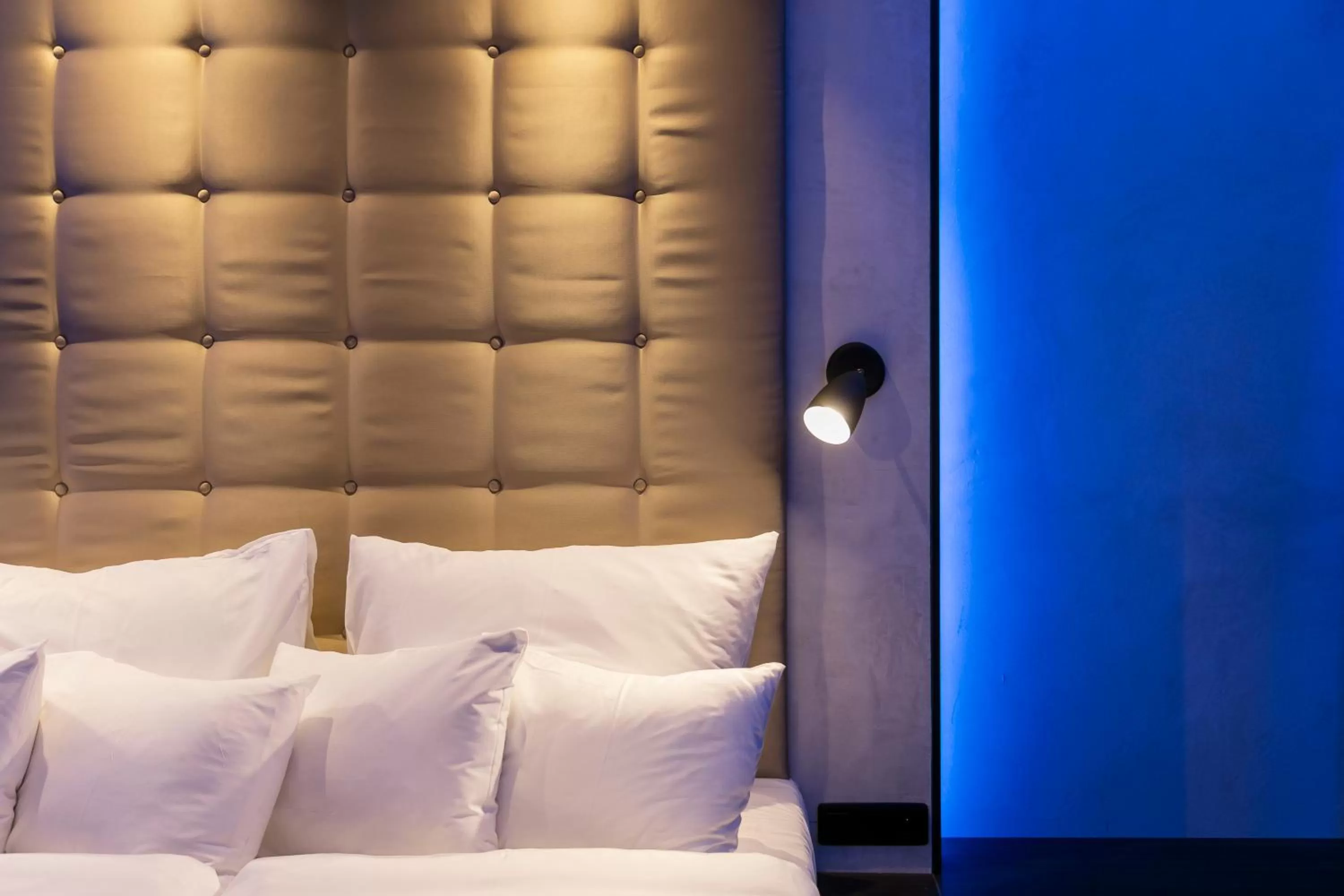 Decorative detail, Bed in Pytloun Imperial Design Suites