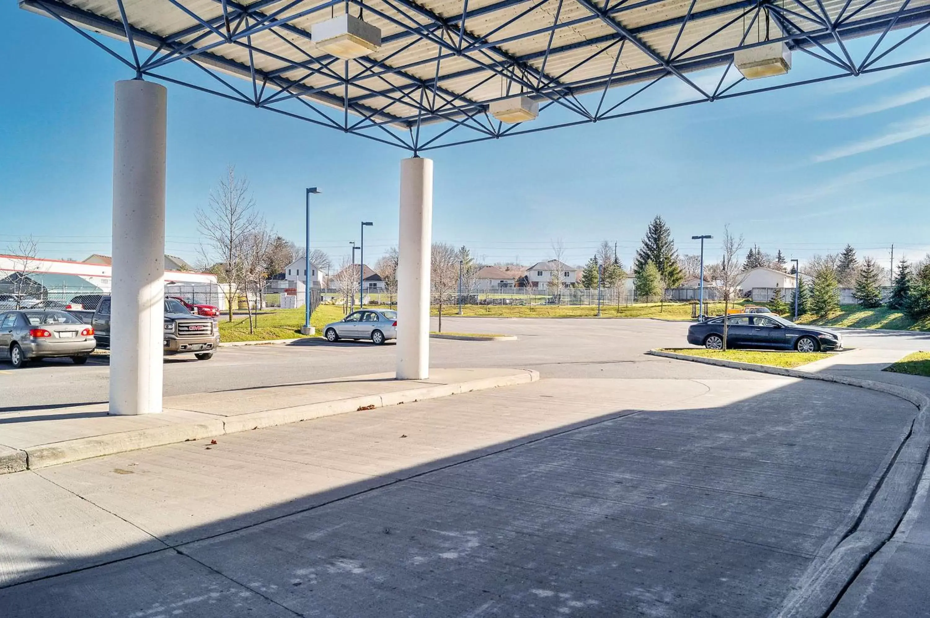 Property building, Patio/Outdoor Area in Motel 6-Peterborough, ON