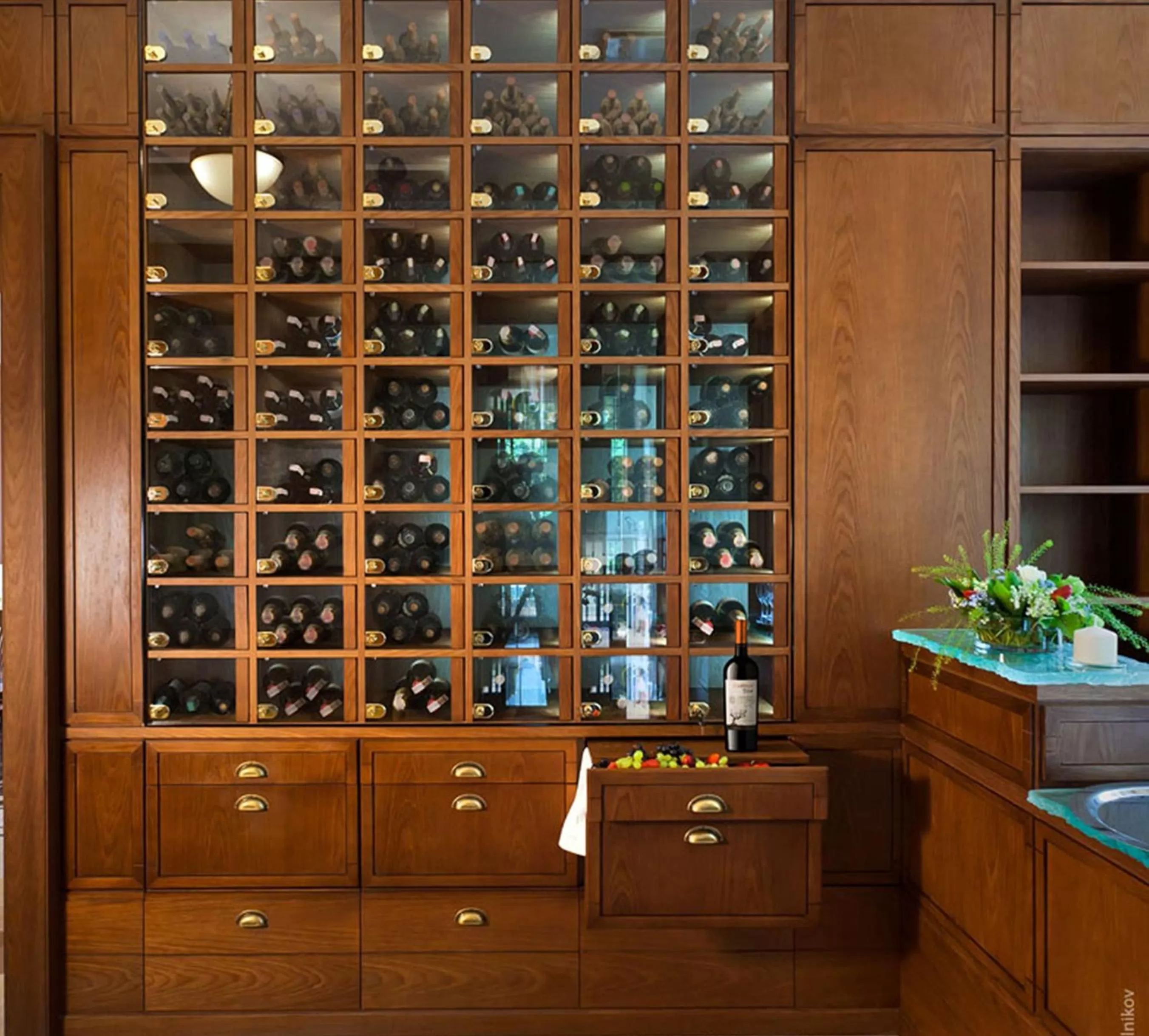 Restaurant/places to eat in Grape Hotel