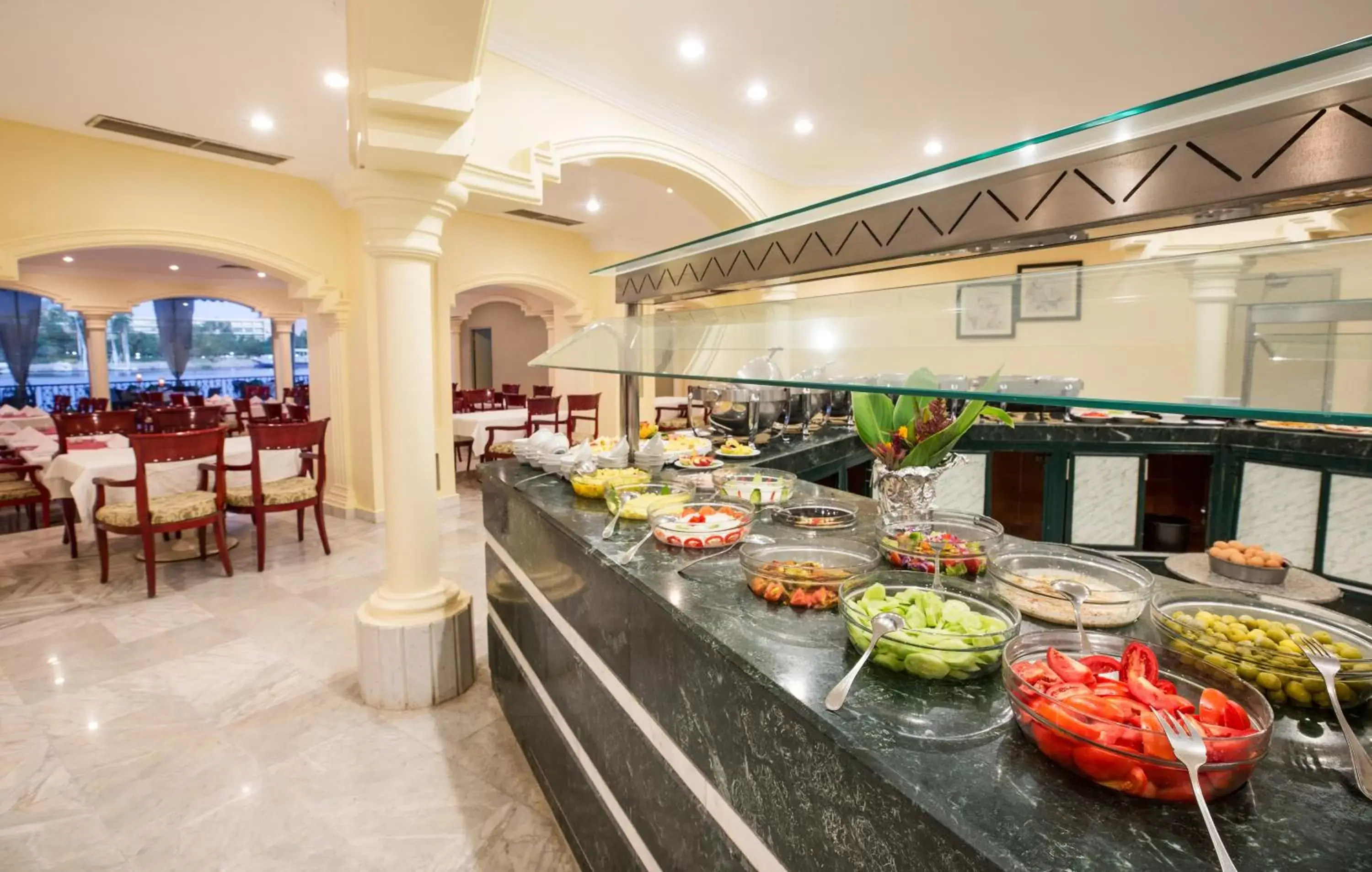 Restaurant/places to eat in Obelisk Nile Hotel Aswan