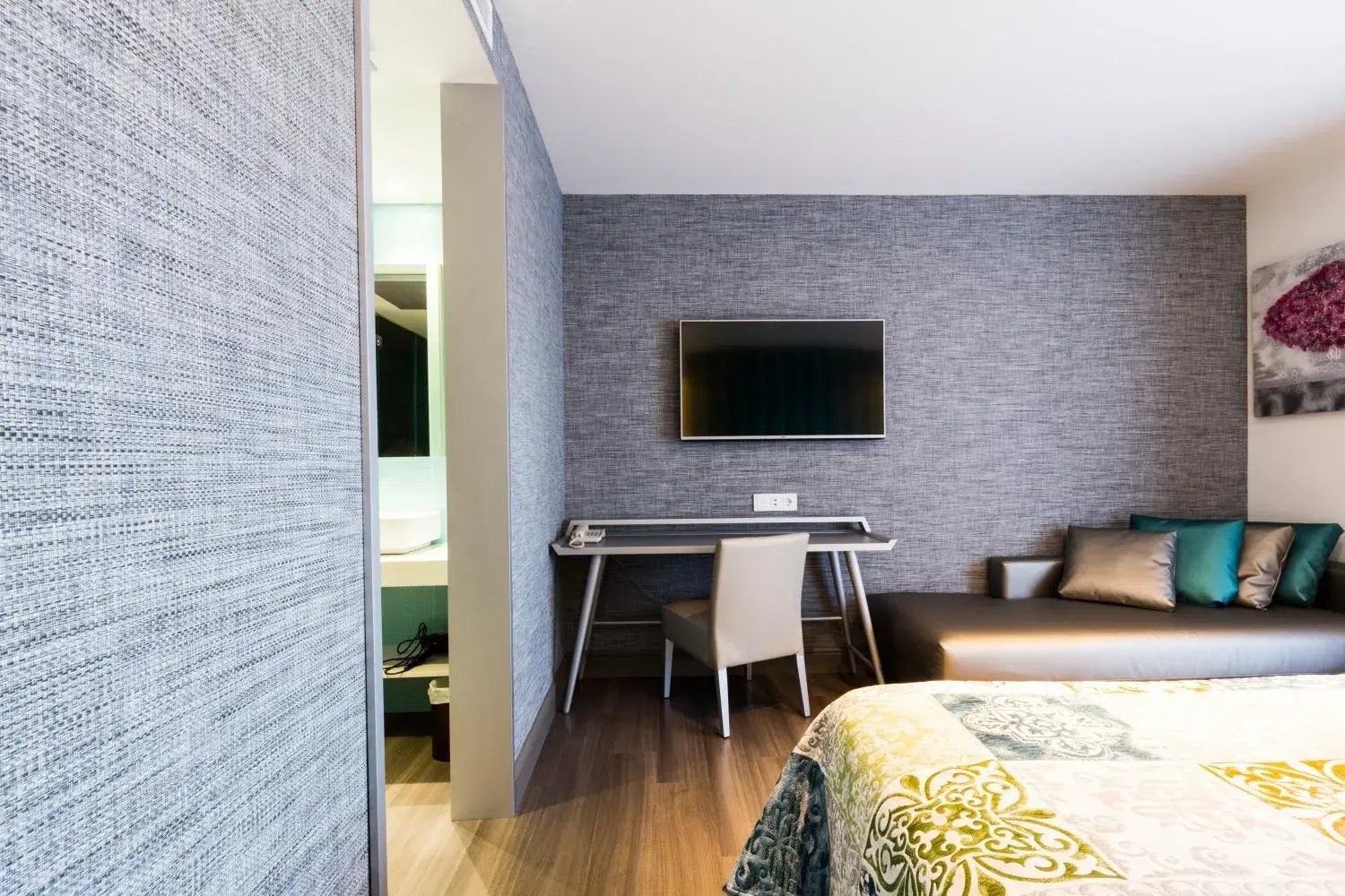 TV/Entertainment Center in Sant Jordi Boutique Hotel