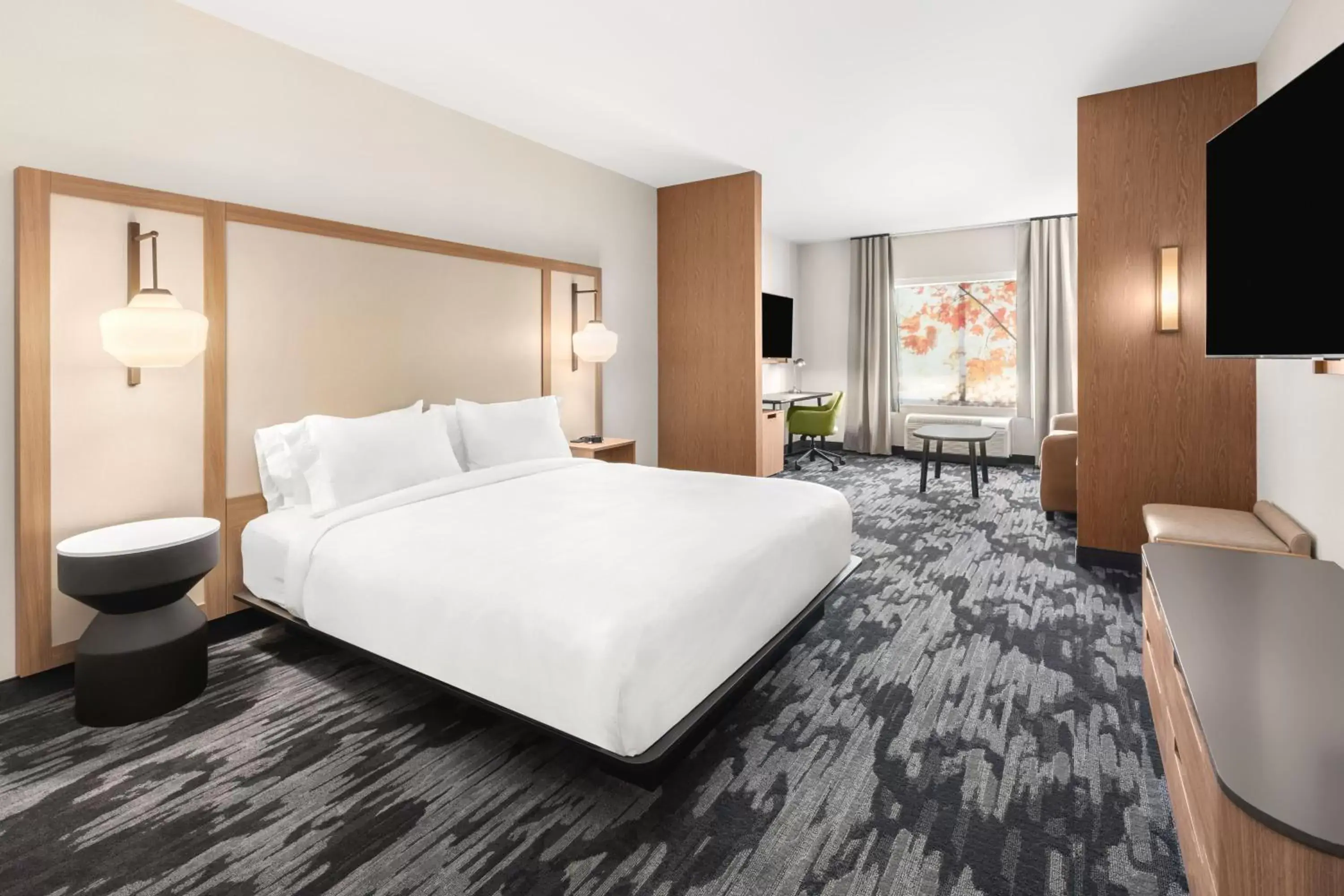 Photo of the whole room, Bed in Fairfield by Marriott Inn & Suites Seattle Poulsbo