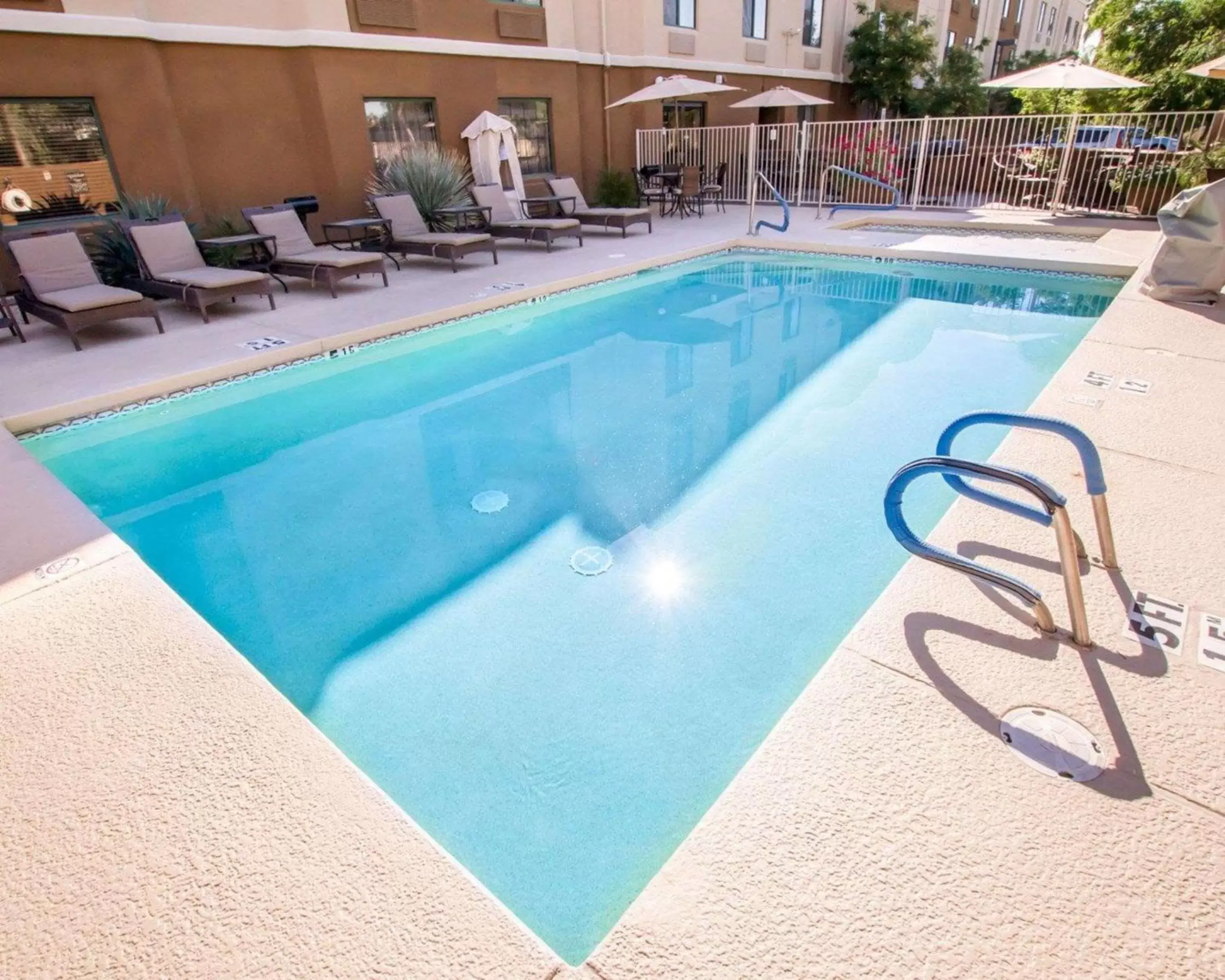 On site, Swimming Pool in Sleep Inn at North Scottsdale Road