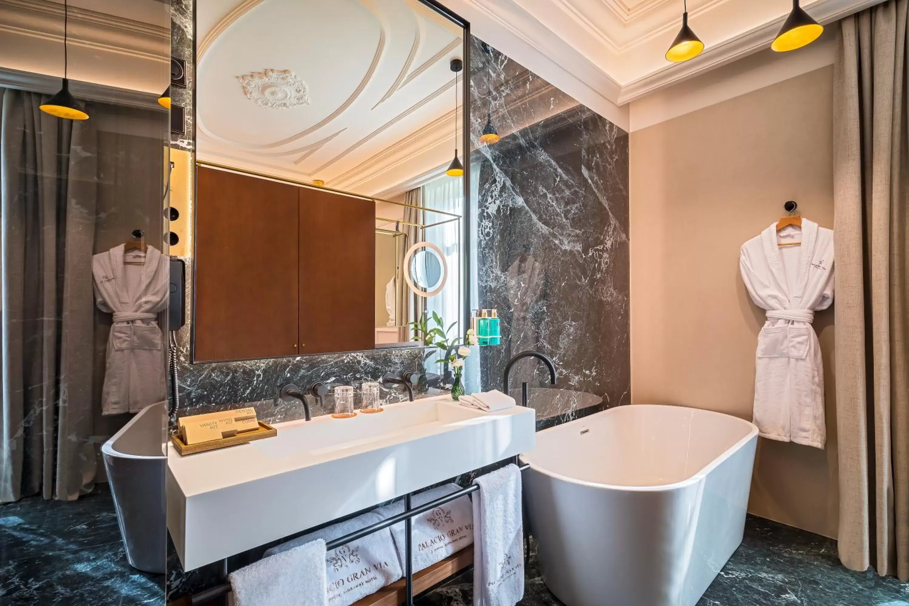 Bathroom in Palacio Gran Vía, a Royal Hideaway Hotel