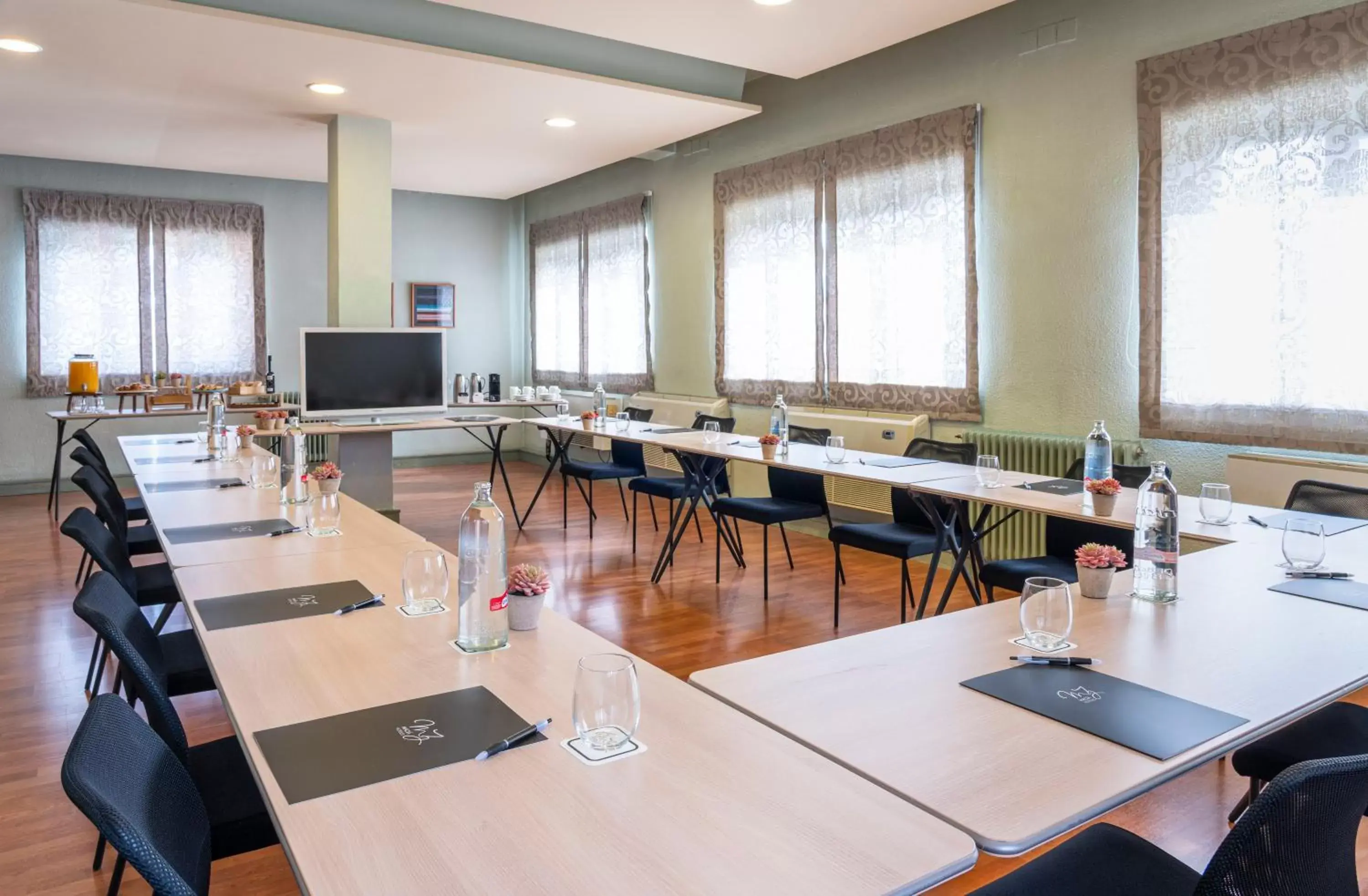 Meeting/conference room in Hotel Macià Monasterio de los Basilios