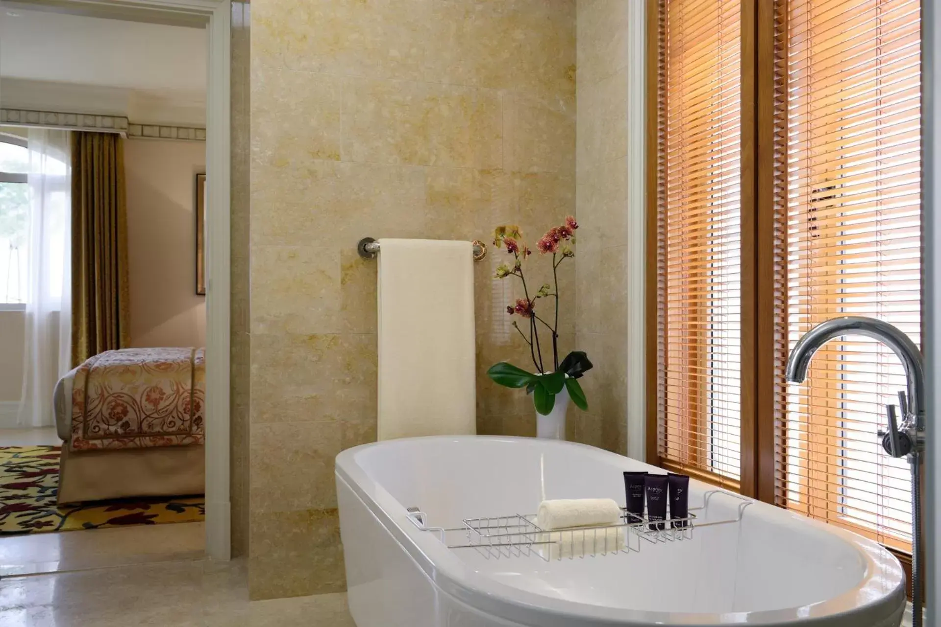 Bathroom in The Ritz-Carlton Abu Dhabi, Grand Canal