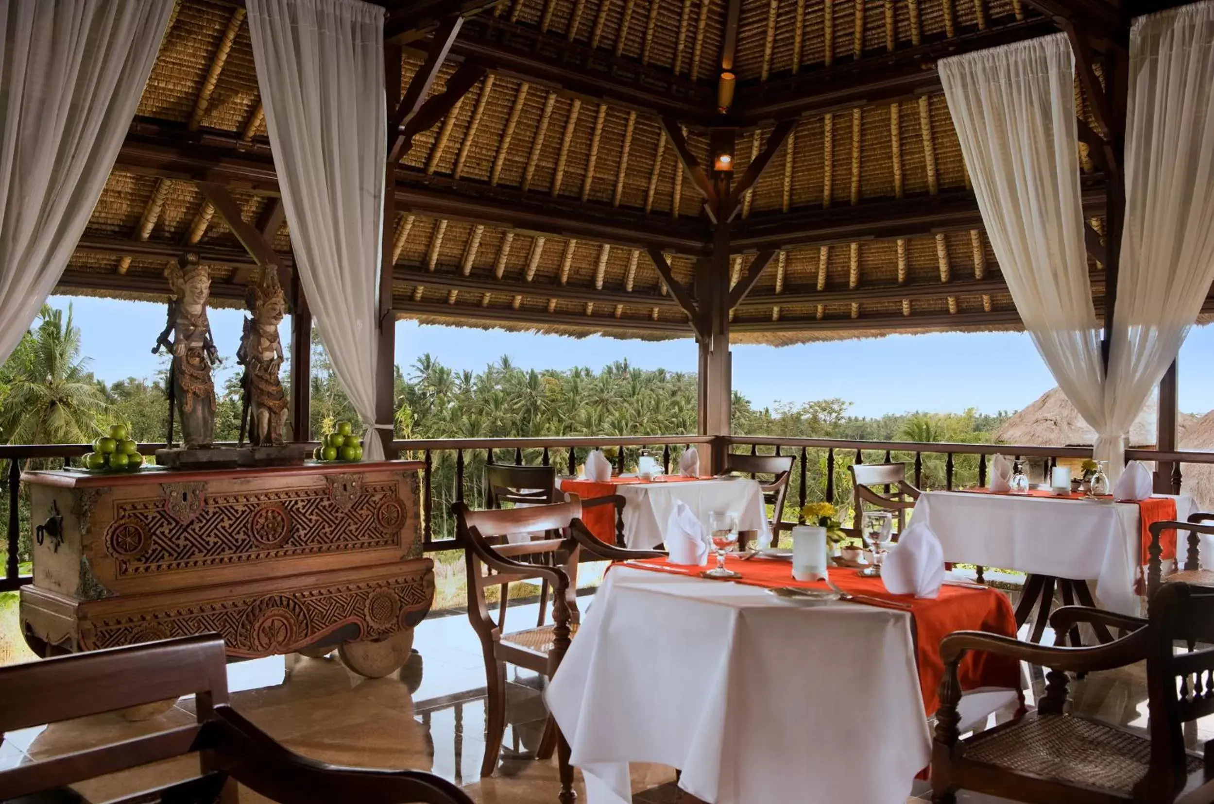 Restaurant/Places to Eat in Kamandalu Ubud - CHSE Certified