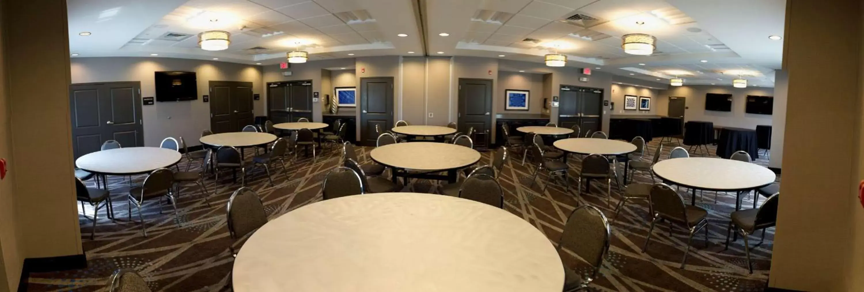 Meeting/conference room, Restaurant/Places to Eat in Hampton Inn Oxford/Conference Center