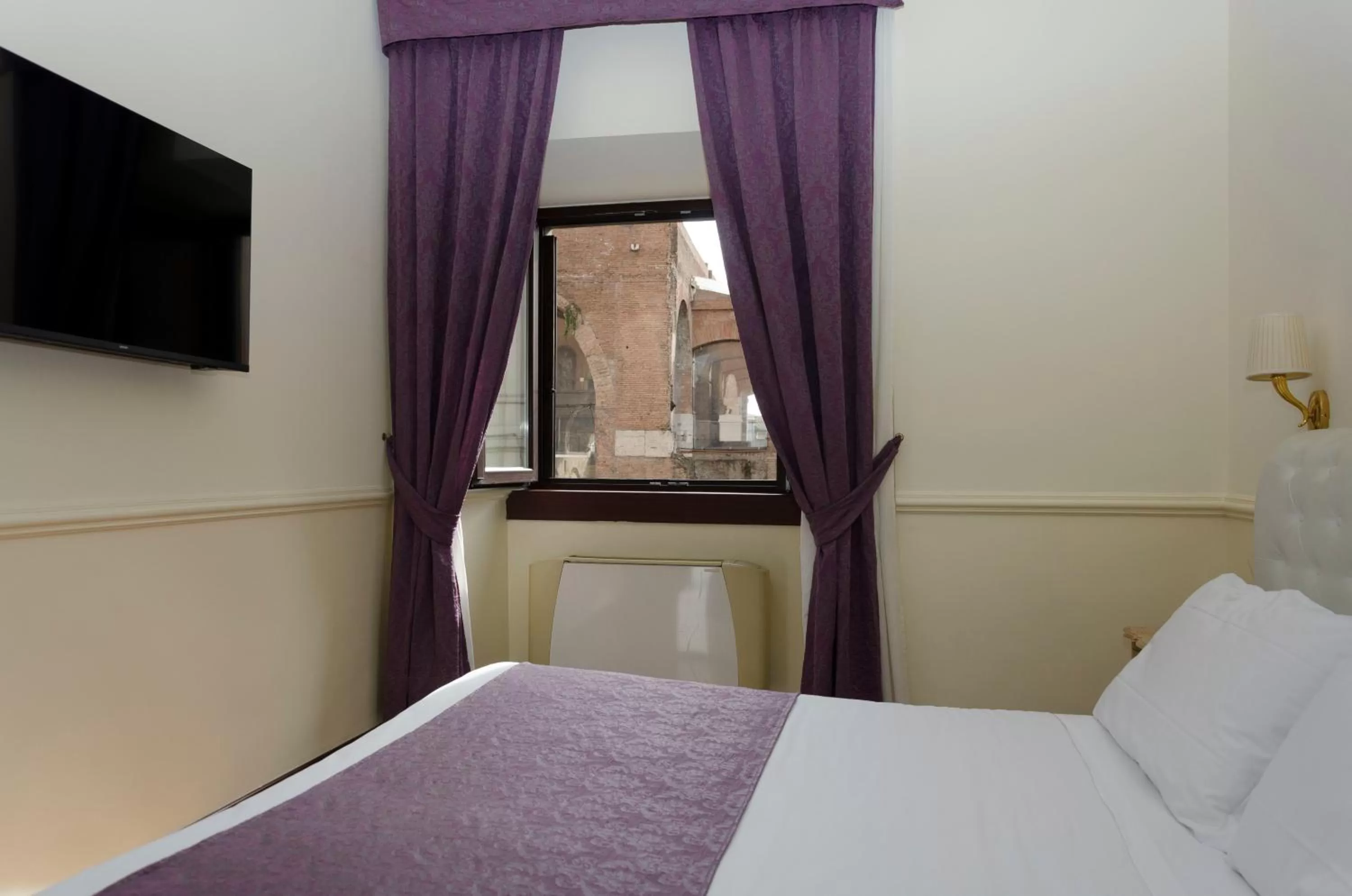 Bed in Hotel Traiano