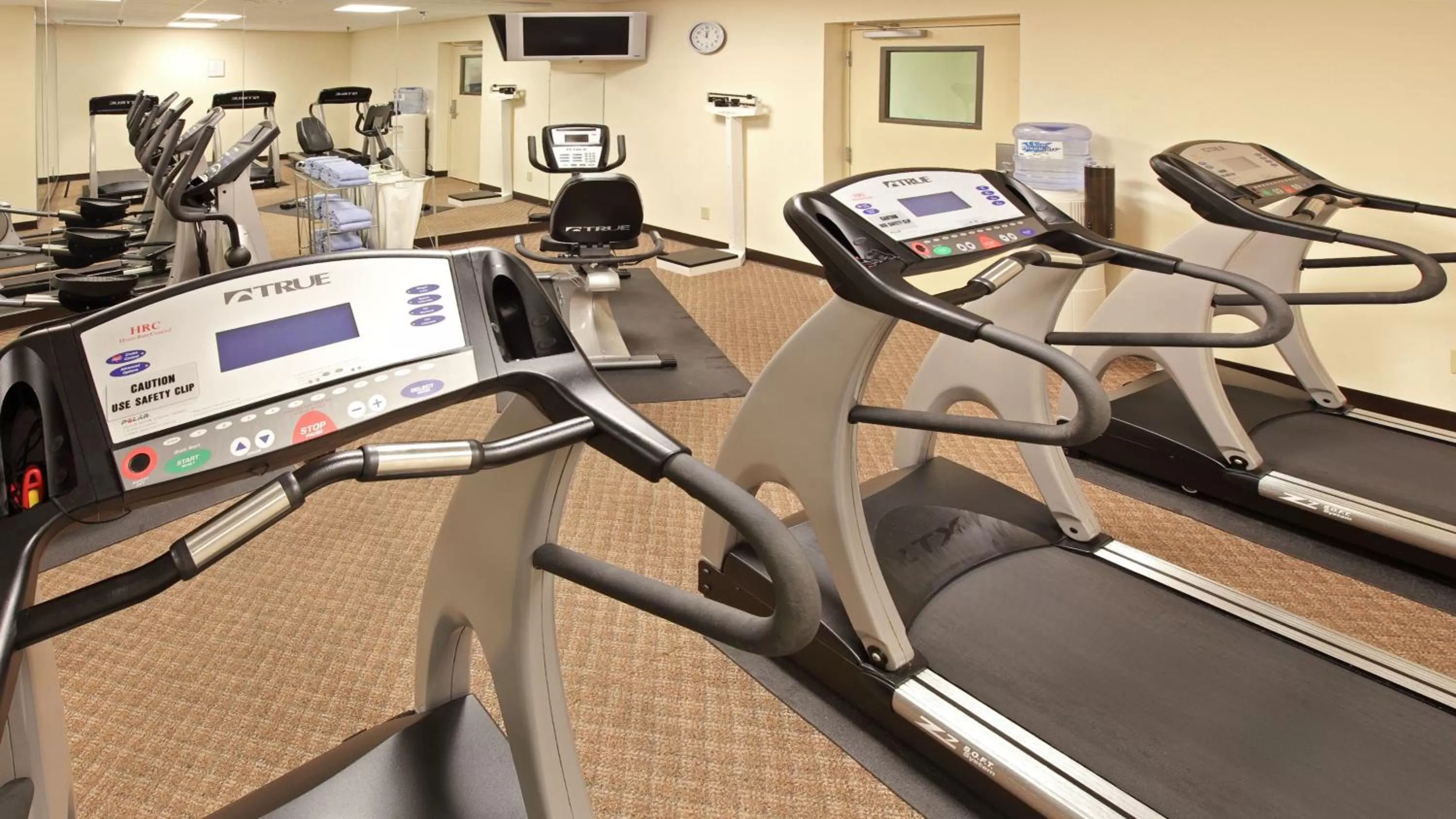 Fitness centre/facilities in Holiday Inn Express Little Rock-Airport by IHG